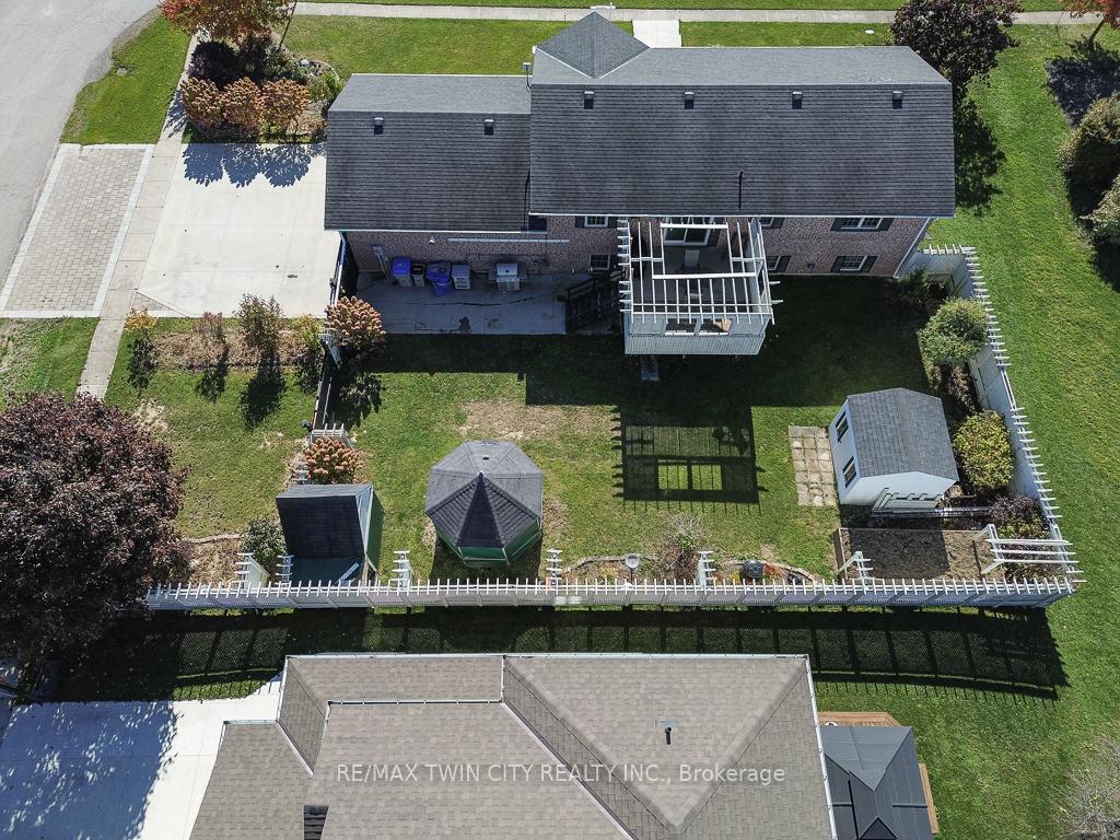 Photo 25 of 4010 North Hill Drive, Perth East, Shakespeare — HOMEH