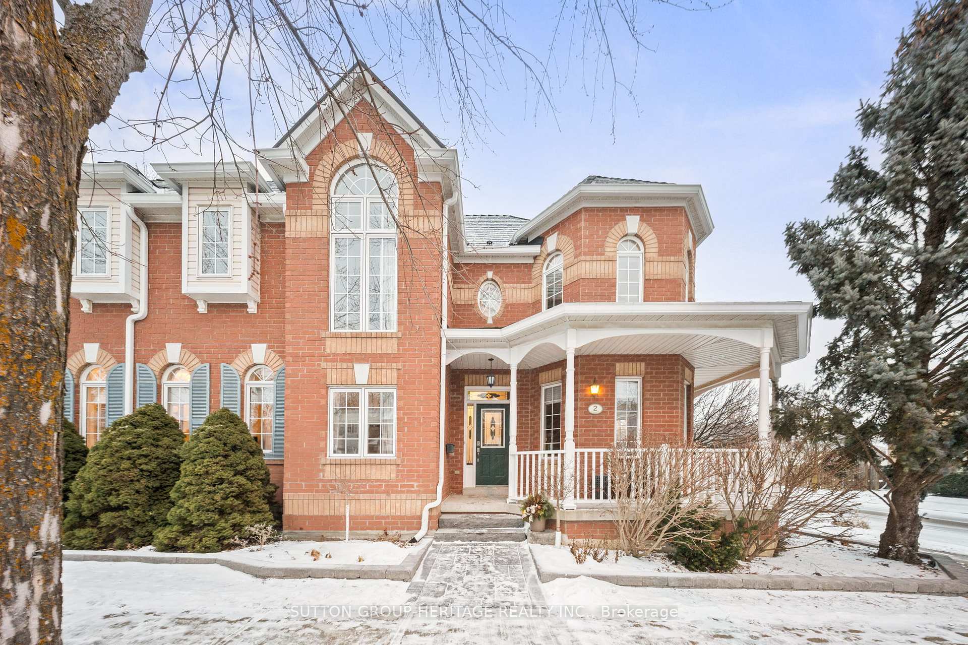 Front of 2 Glendennan Avenue