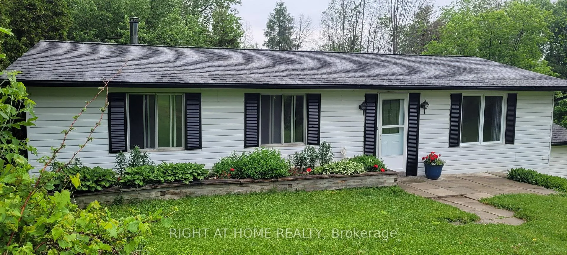 Photo 1 of 2421 10 Side Road N, New Tecumseth, Rural New Tecumseth — HOMEH
