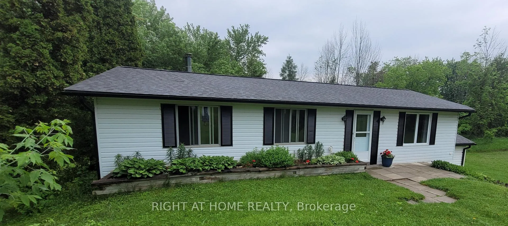Photo 2 of 2421 10 Side Road N, New Tecumseth, Rural New Tecumseth — HOMEH