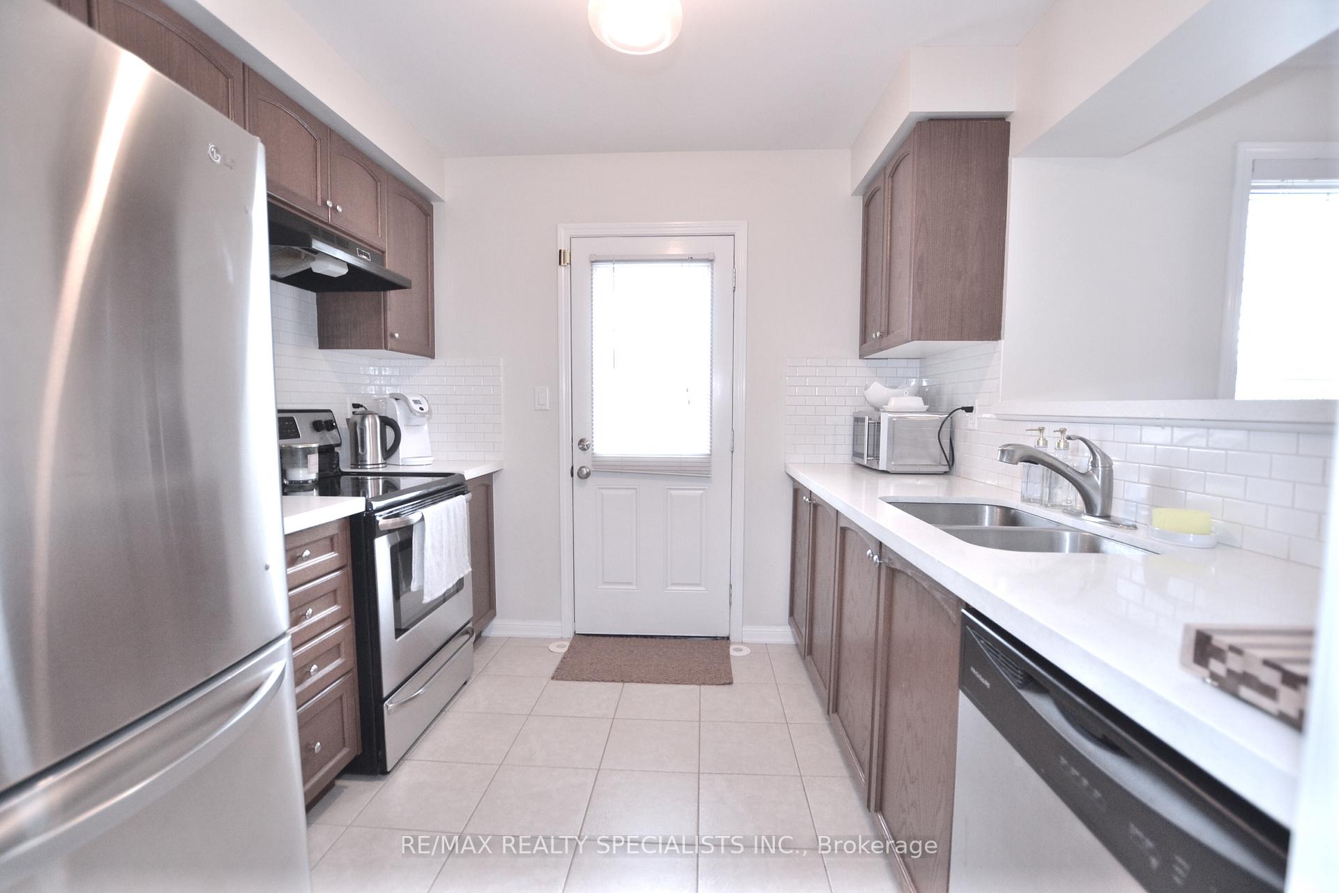 Photo 3 of 559 Speyer Circle, Milton, Harrison — HOMEH