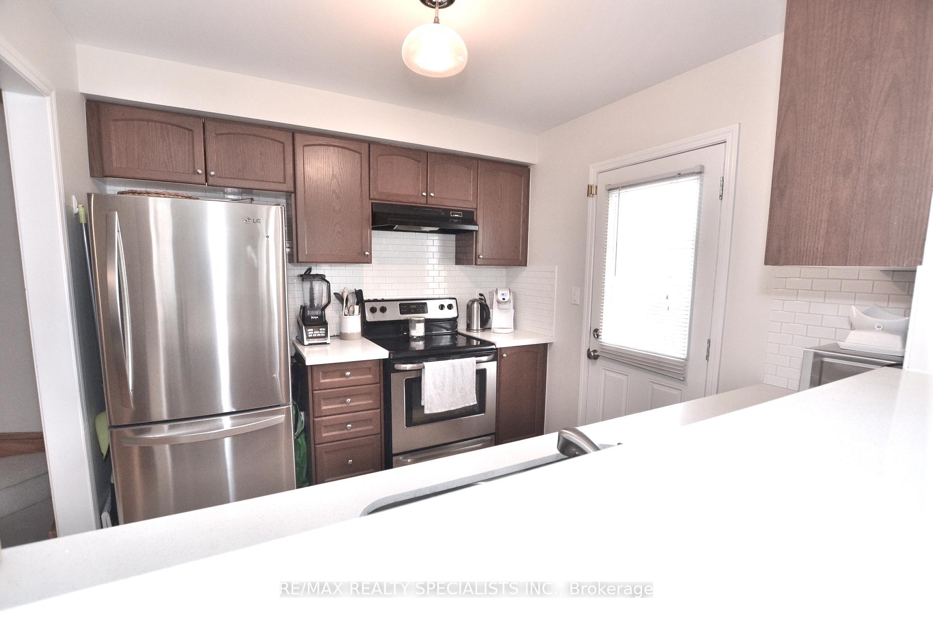 Photo 8 of 559 Speyer Circle, Milton, Harrison — HOMEH