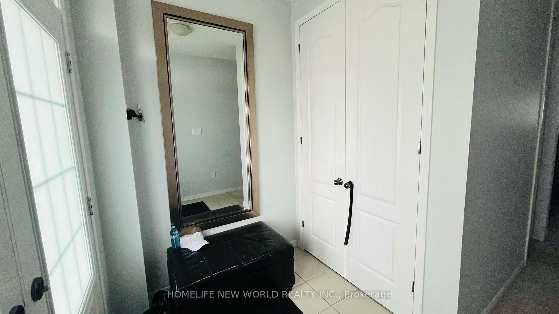 Photo 6 of 7881 Hackberry Trail, Niagara Falls, Brown — HOMEH