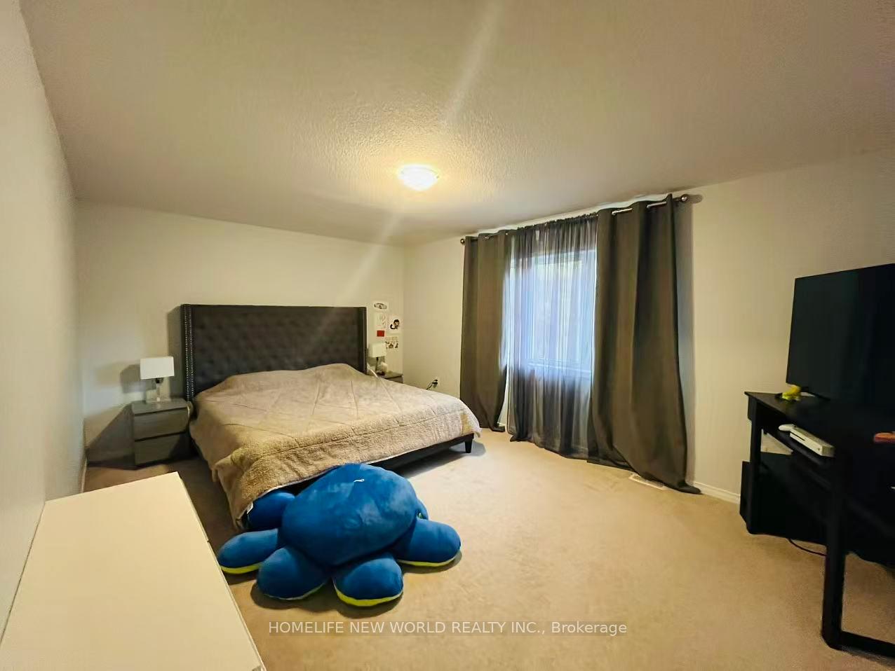 Photo 11 of 7881 Hackberry Trail, Niagara Falls, Brown — HOMEH