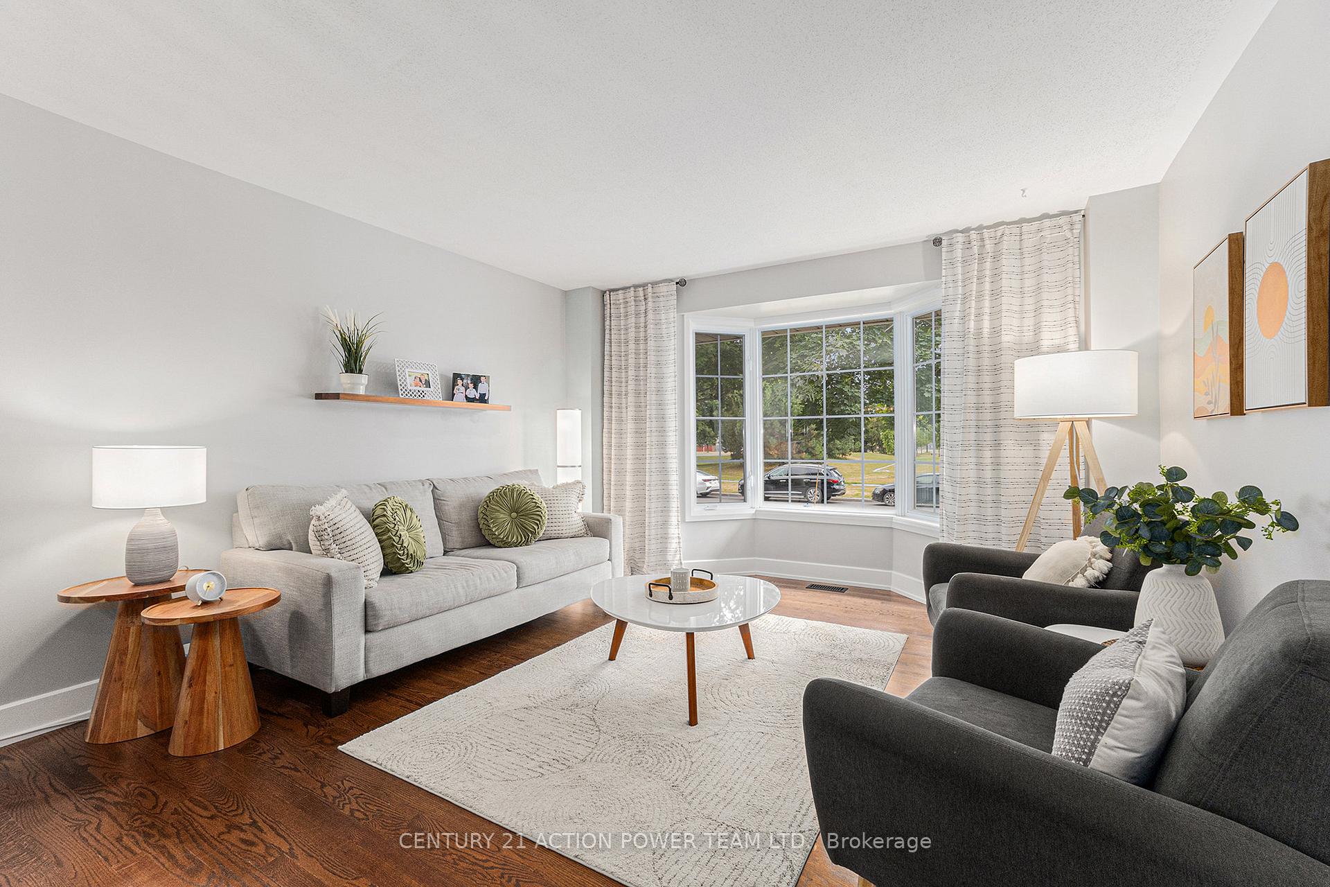 Photo 5 of 6008 Longleaf Drive, Ottawa, Chapel Hill South - Orleans Village — HOMEH