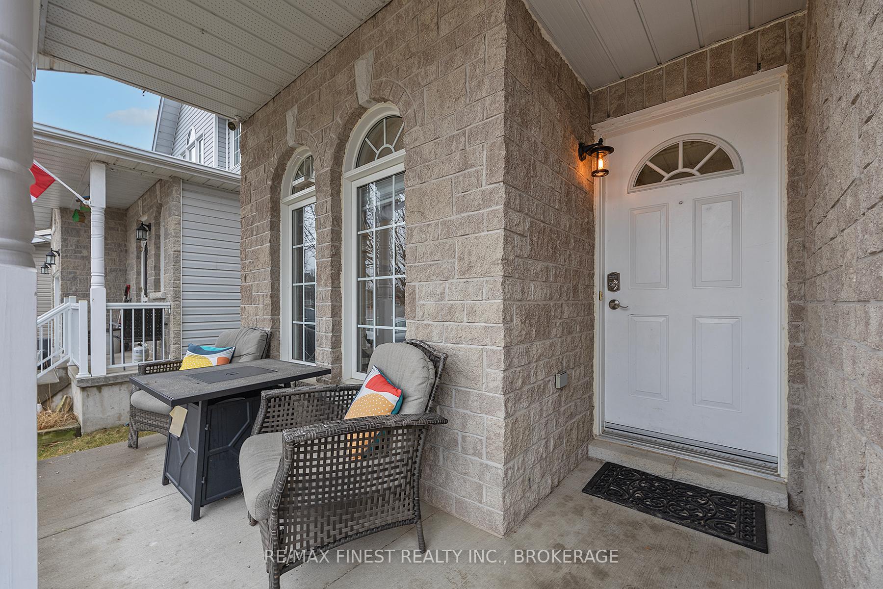 Photo 4 of 294 Quarry Pond Court, Kingston, Kingston East (Incl Barret Crt) — HOMEH