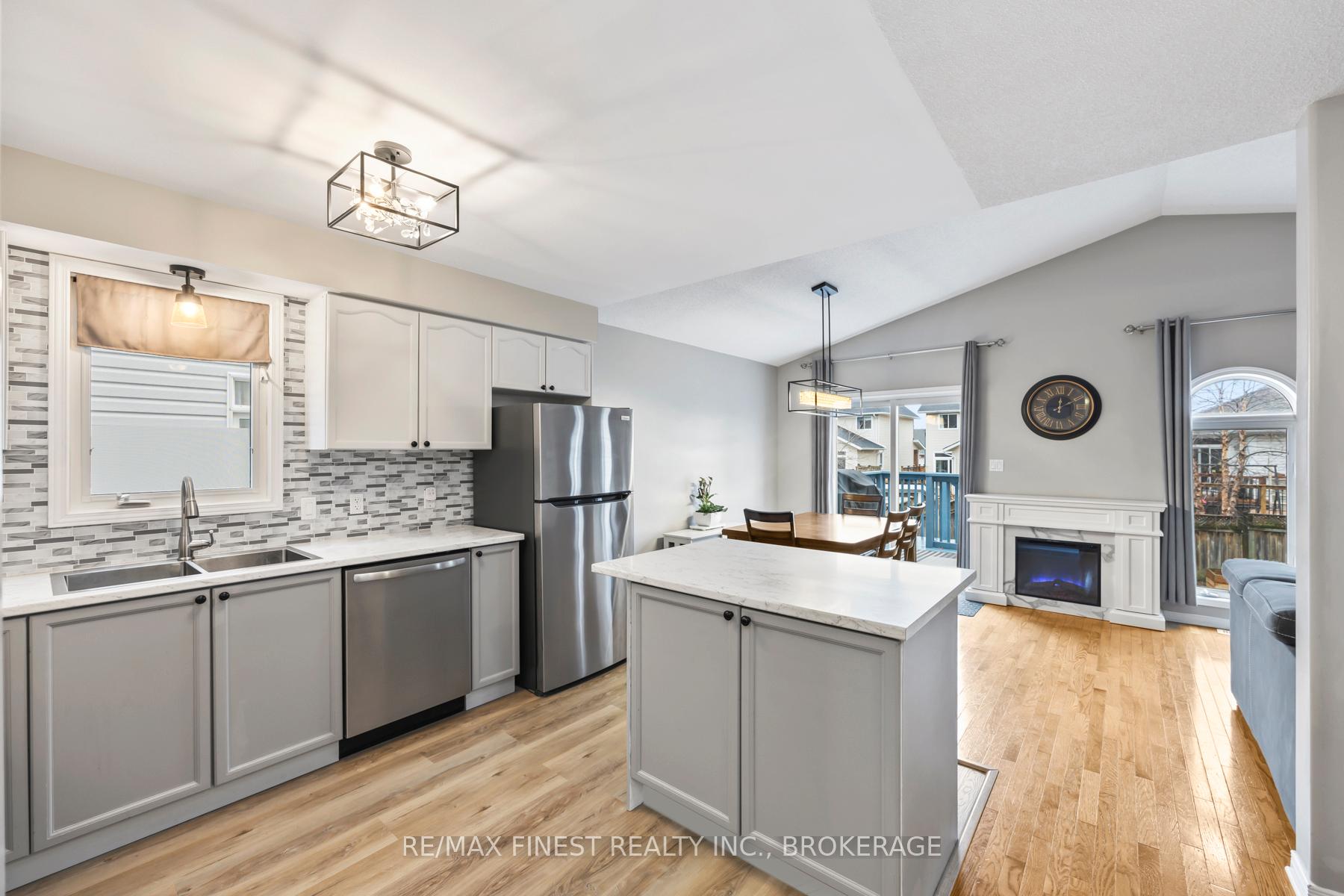 Photo 10 of 294 Quarry Pond Court, Kingston, Kingston East (Incl Barret Crt) — HOMEH
