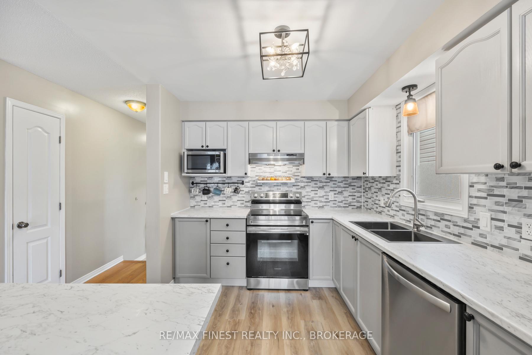 Photo 12 of 294 Quarry Pond Court, Kingston, Kingston East (Incl Barret Crt) — HOMEH