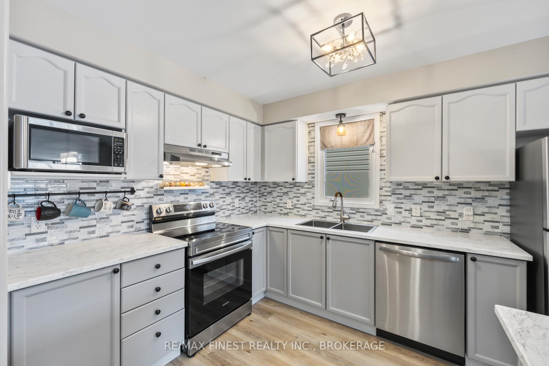 Photo 13 of 294 Quarry Pond Court, Kingston, Kingston East (Incl Barret Crt) — HOMEH