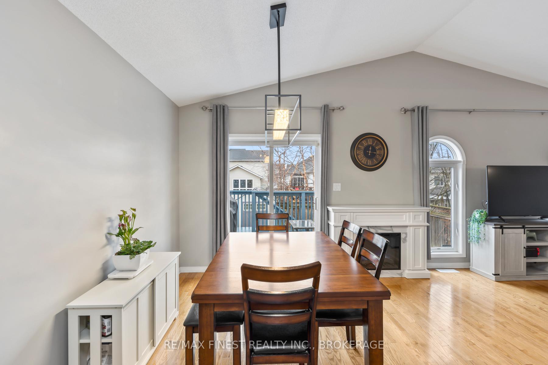 Photo 20 of 294 Quarry Pond Court, Kingston, Kingston East (Incl Barret Crt) — HOMEH