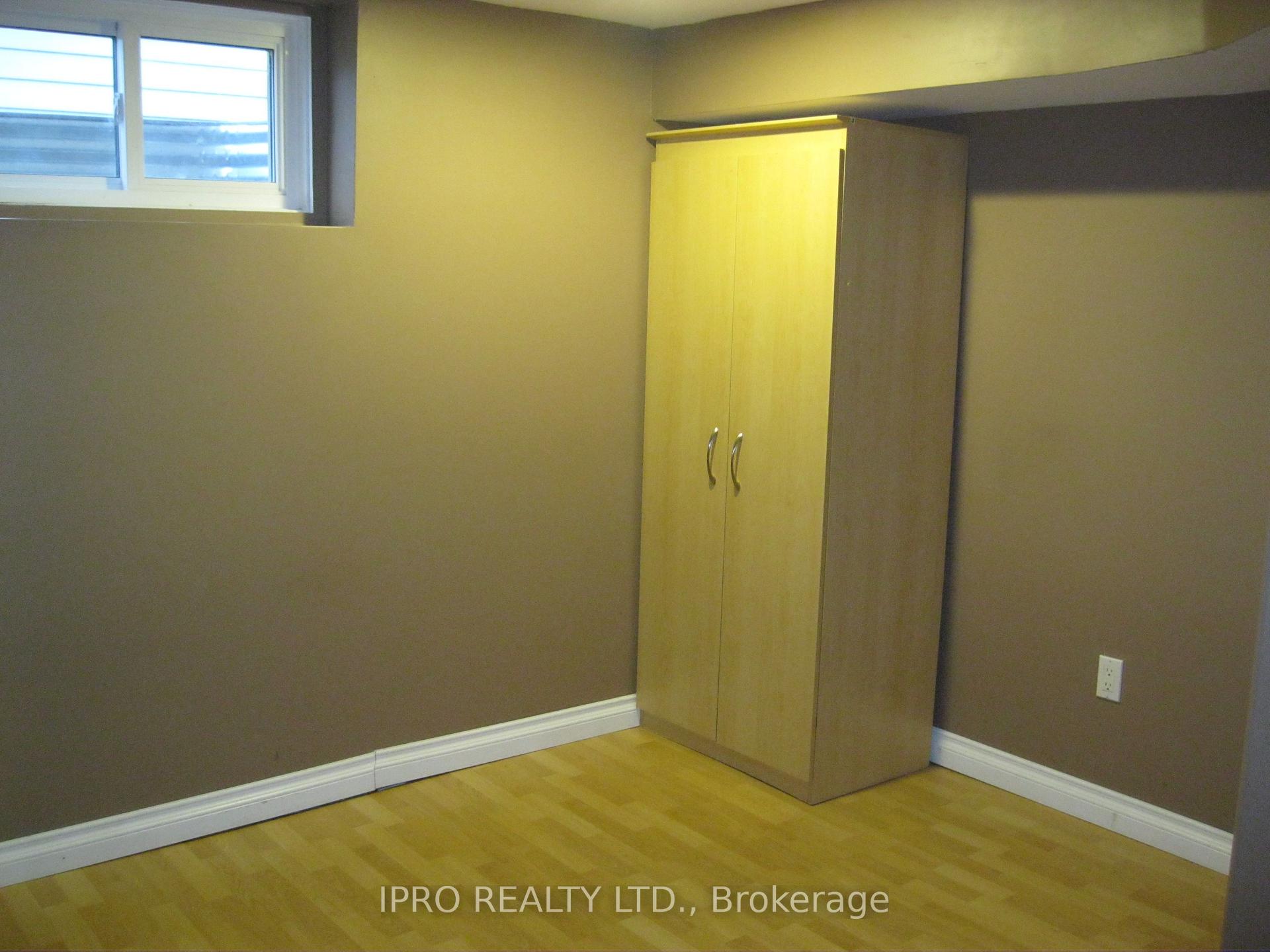 Photo 6 of 79 John Street, Orangeville — HOMEH