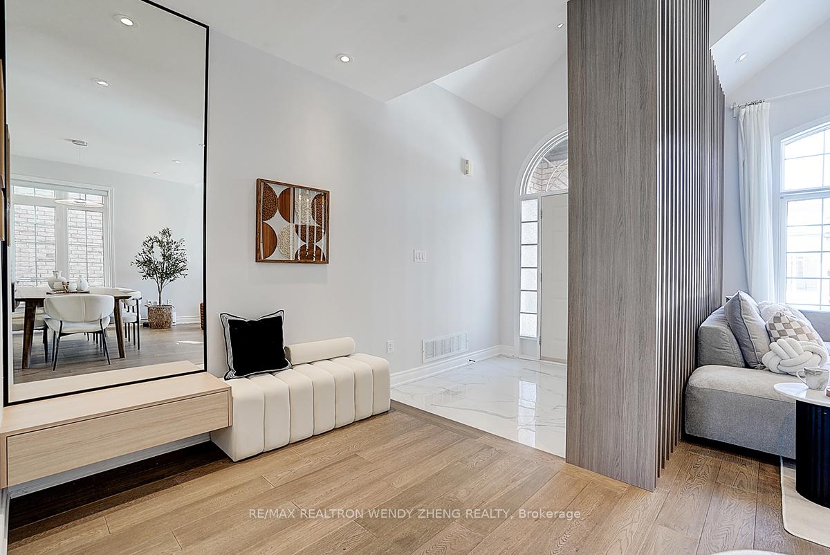 Photo 3 of 21 Castleview Crescent, Markham, Victoria Manor-Jennings Gate — HOMEH