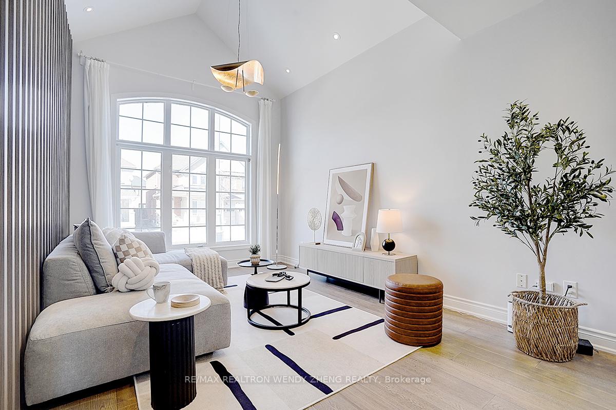 Photo 4 of 21 Castleview Crescent, Markham, Victoria Manor-Jennings Gate — HOMEH