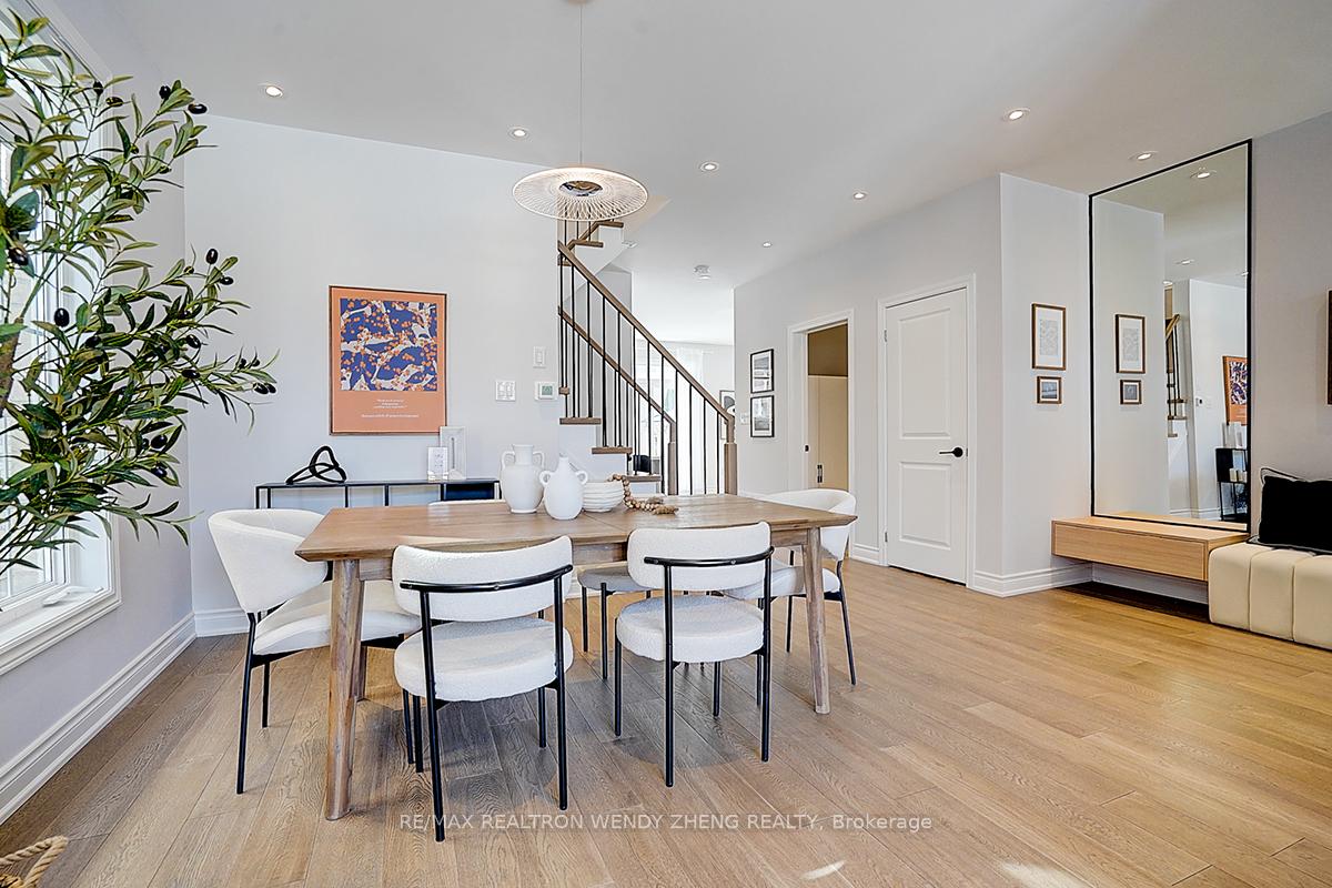 Photo 6 of 21 Castleview Crescent, Markham, Victoria Manor-Jennings Gate — HOMEH