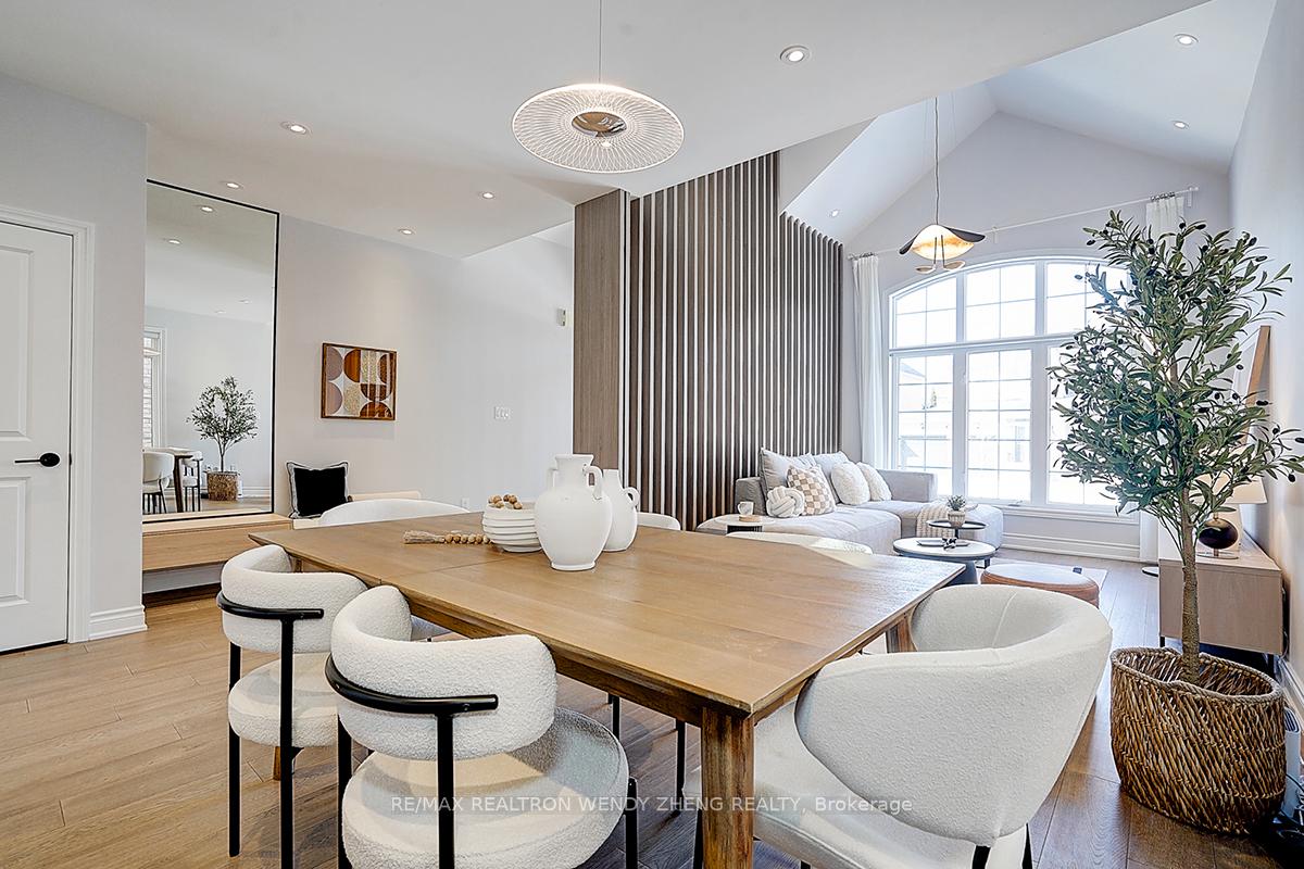 Photo 9 of 21 Castleview Crescent, Markham, Victoria Manor-Jennings Gate — HOMEH
