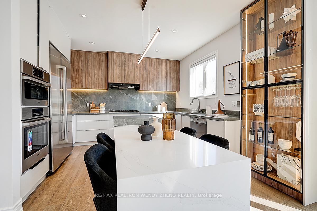 Photo 18 of 21 Castleview Crescent, Markham, Victoria Manor-Jennings Gate — HOMEH