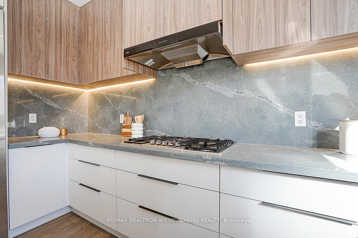 Photo 21 of 21 Castleview Crescent, Markham, Victoria Manor-Jennings Gate — HOMEH