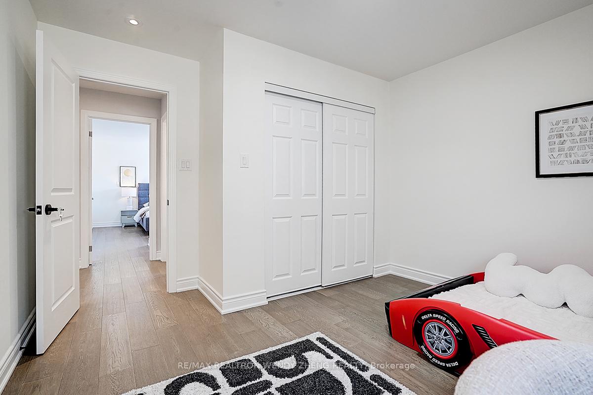 Photo 40 of 21 Castleview Crescent, Markham, Victoria Manor-Jennings Gate — HOMEH