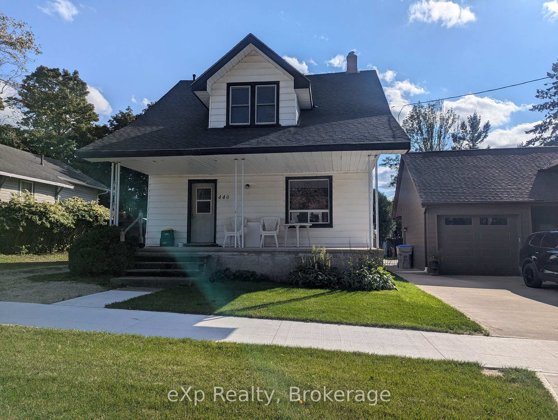 Photo 2 of 440 Binning Street W, North Perth, Listowel — HOMEH