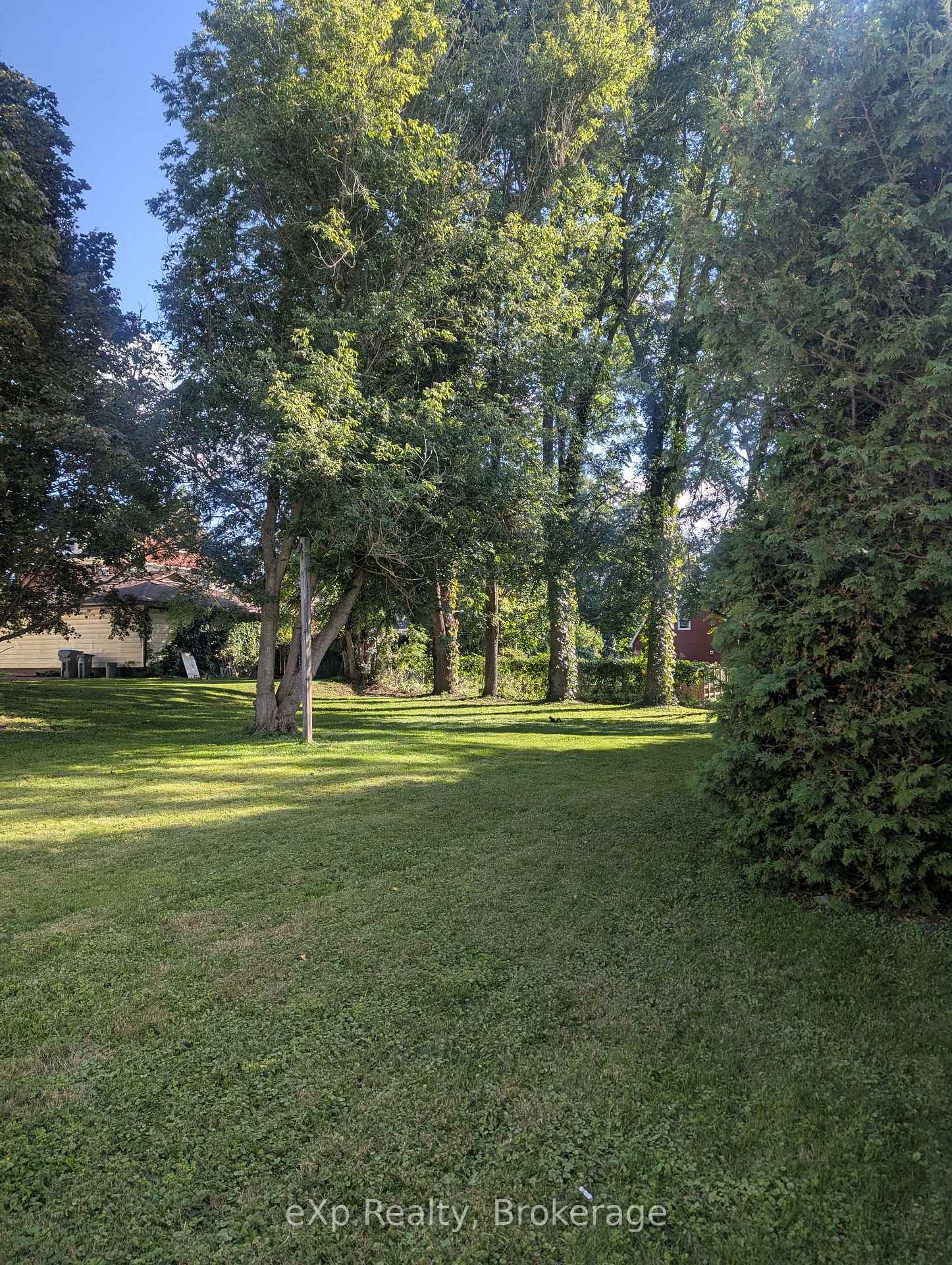 Photo 3 of 440 Binning Street W, North Perth, Listowel — HOMEH