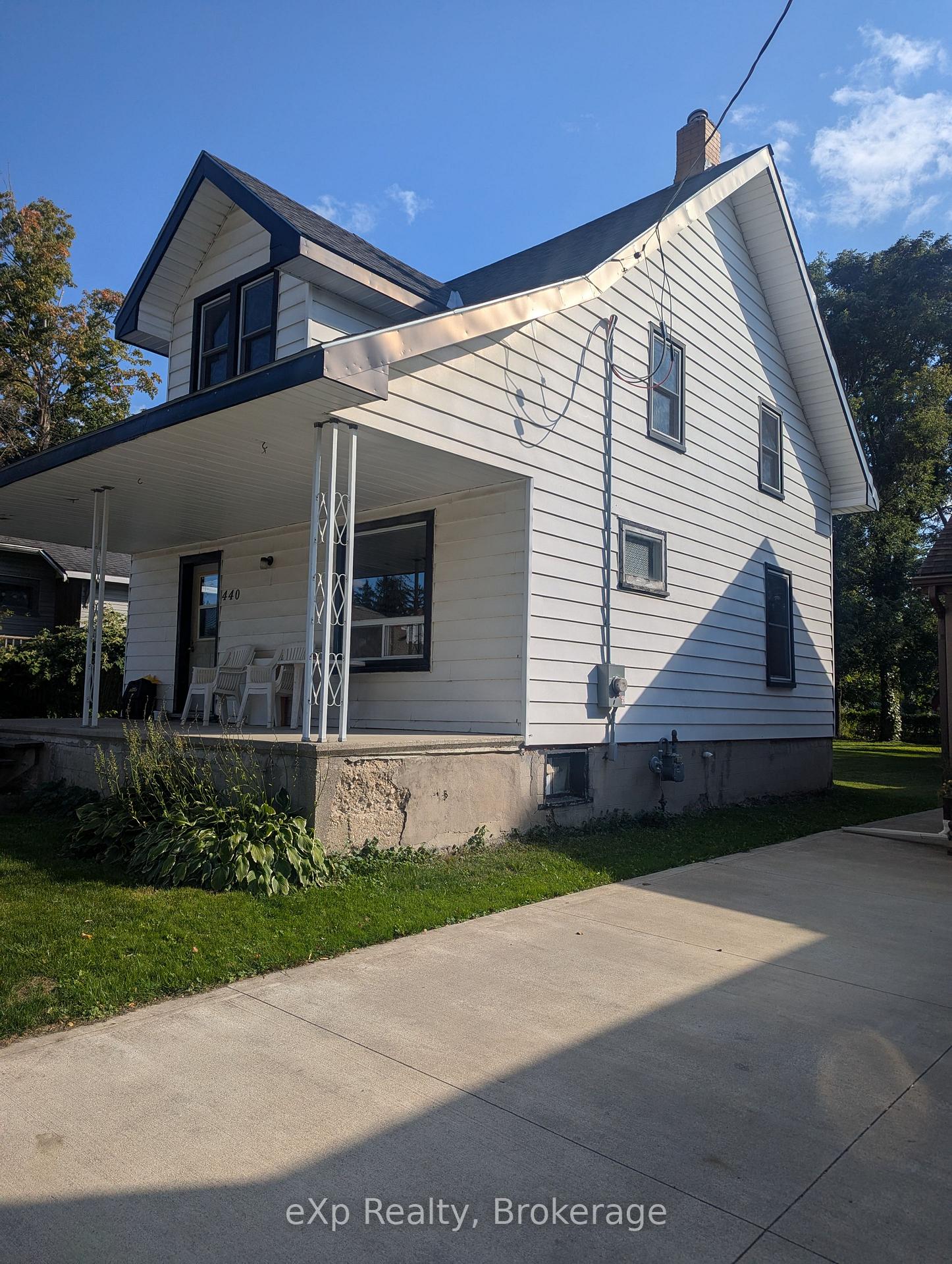 Photo 6 of 440 Binning Street W, North Perth, Listowel — HOMEH