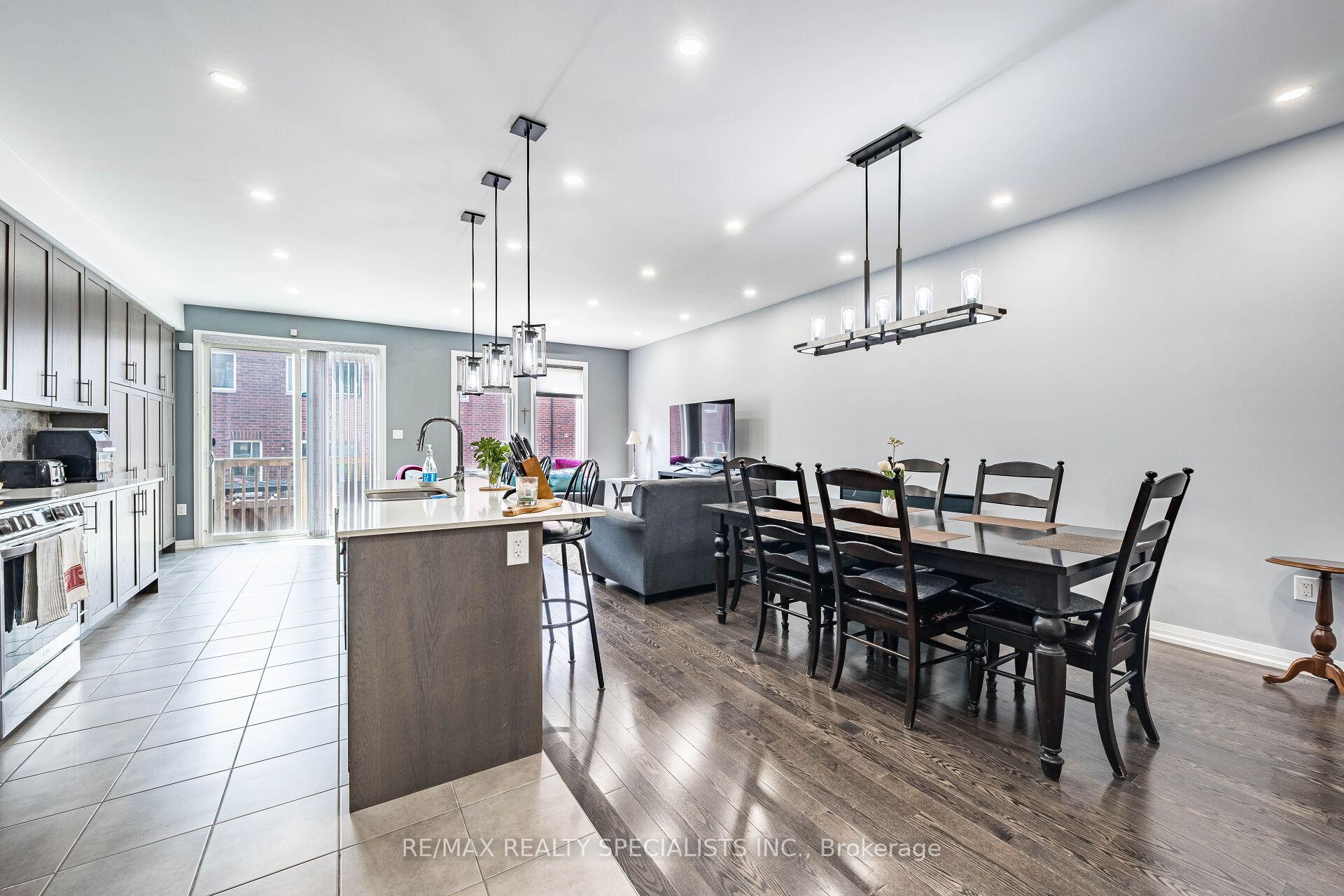 Photo 4 of 55 Henry Crescent, Milton, Willmott — HOMEH