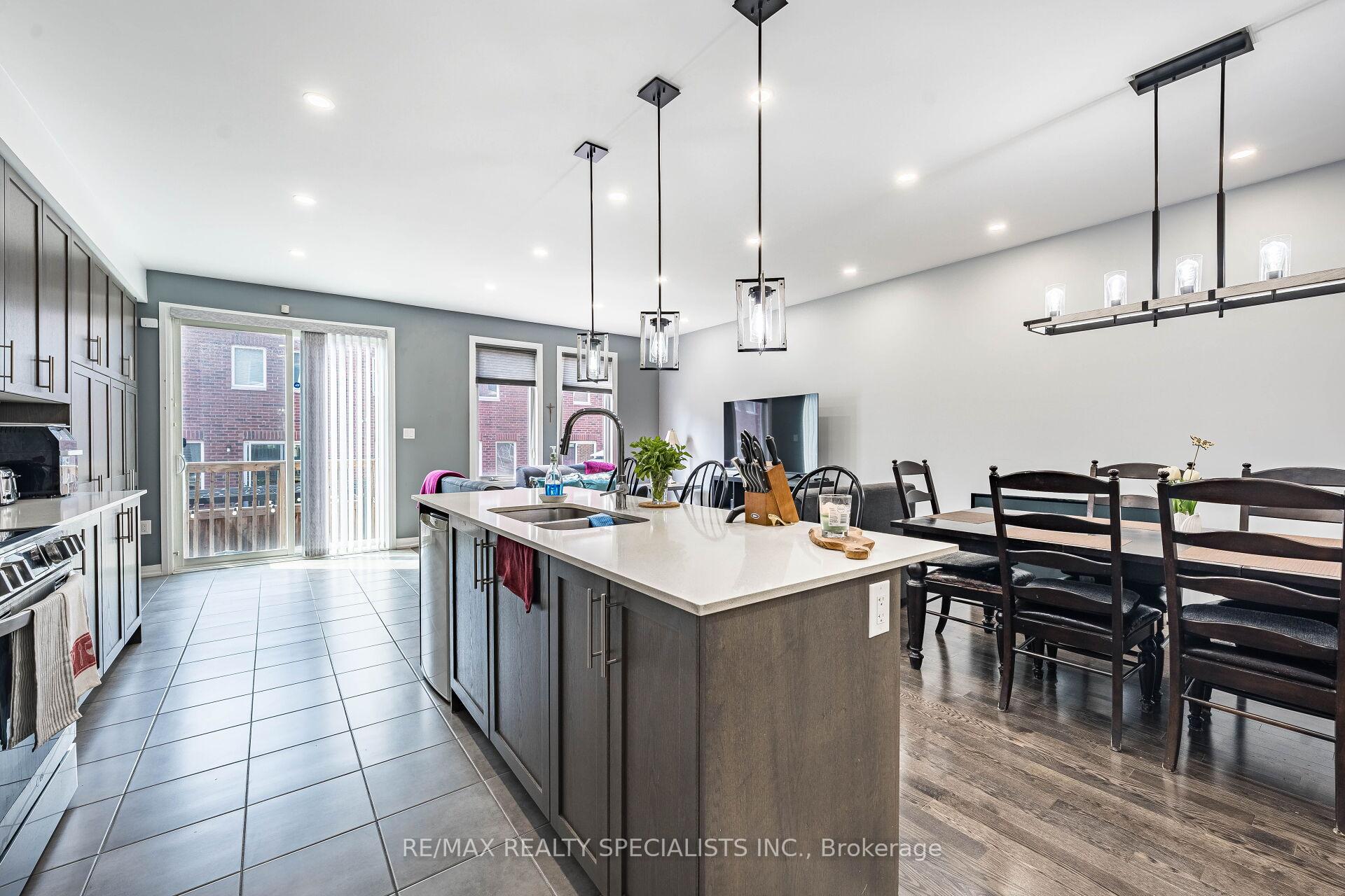Photo 24 of 55 Henry Crescent, Milton, Willmott — HOMEH