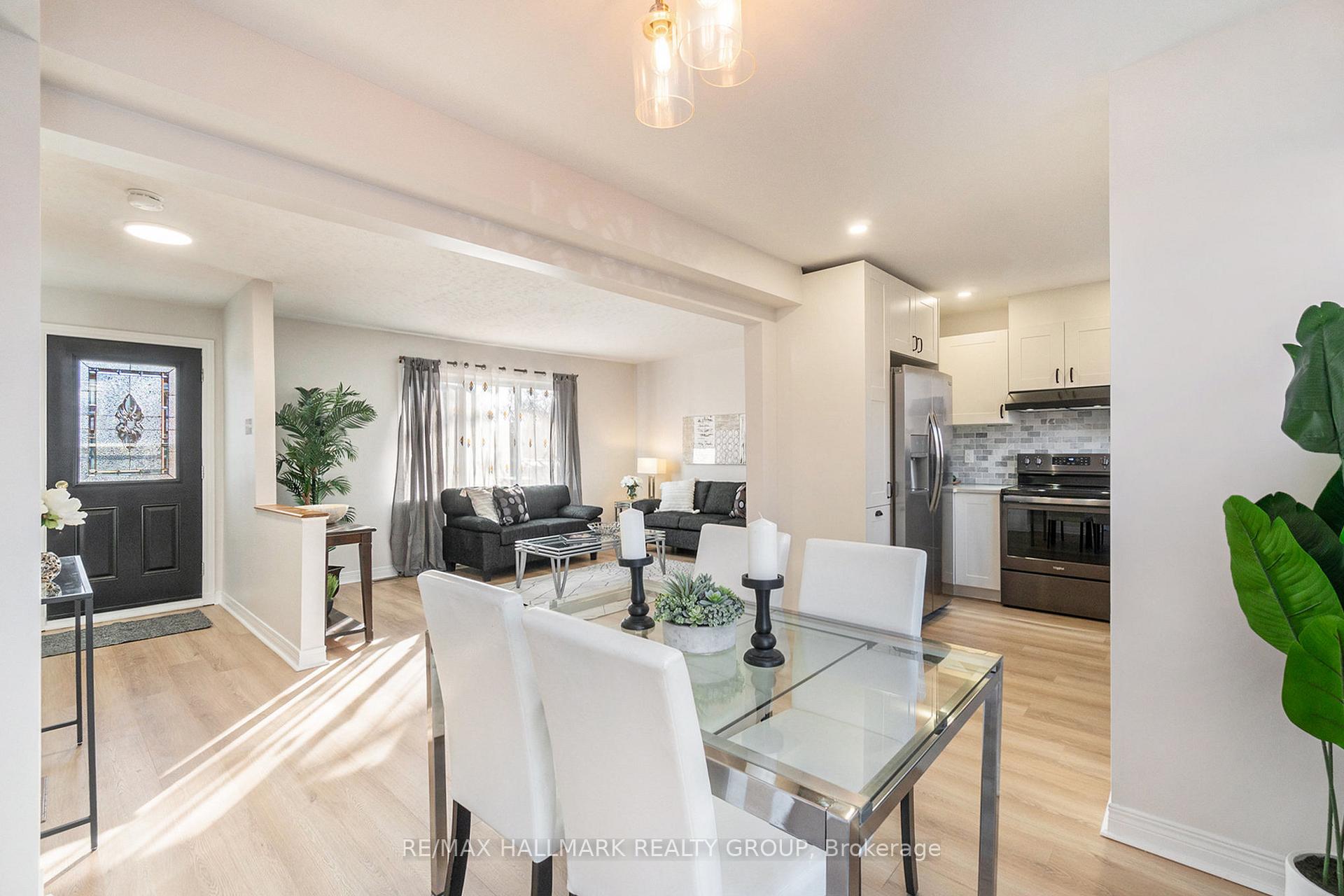 Photo 7 of 836 Cummings Avenue, Ottawa, Castle Heights/Rideau High — HOMEH