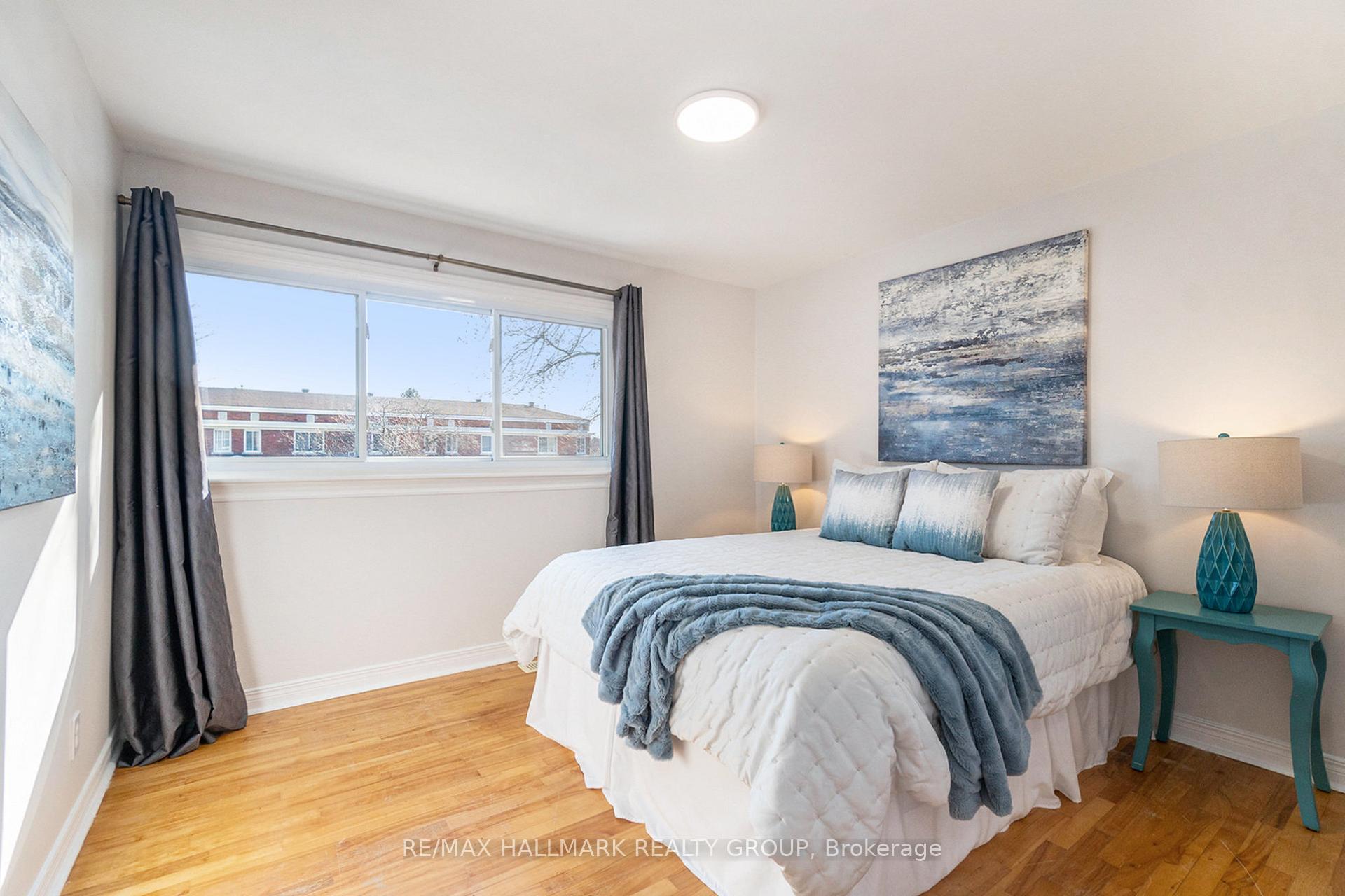 Photo 12 of 836 Cummings Avenue, Ottawa, Castle Heights/Rideau High — HOMEH