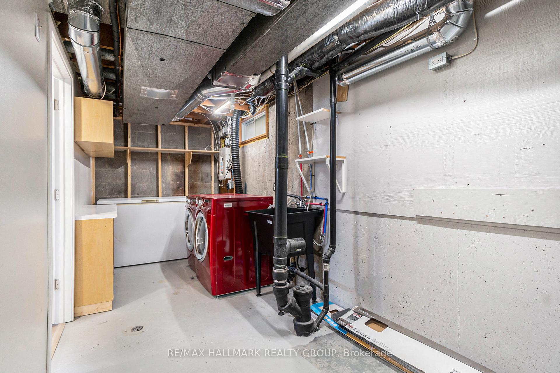 Photo 19 of 836 Cummings Avenue, Ottawa, Castle Heights/Rideau High — HOMEH