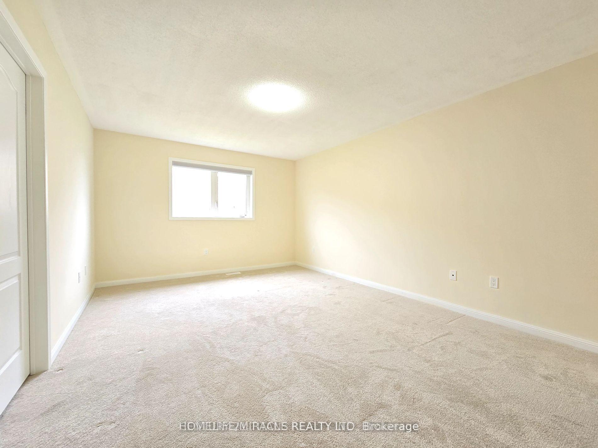 Photo 11 of 2584 Winter Words Drive, Oshawa, Windfields — HOMEH