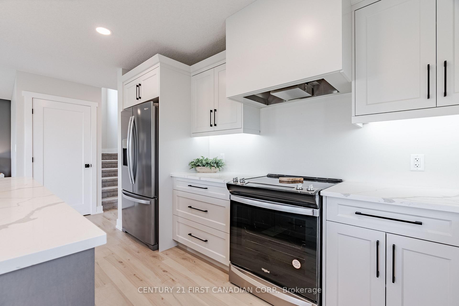 Photo 13 of 38 Postma Crescent, North Middlesex, Alisa Craig — HOMEH