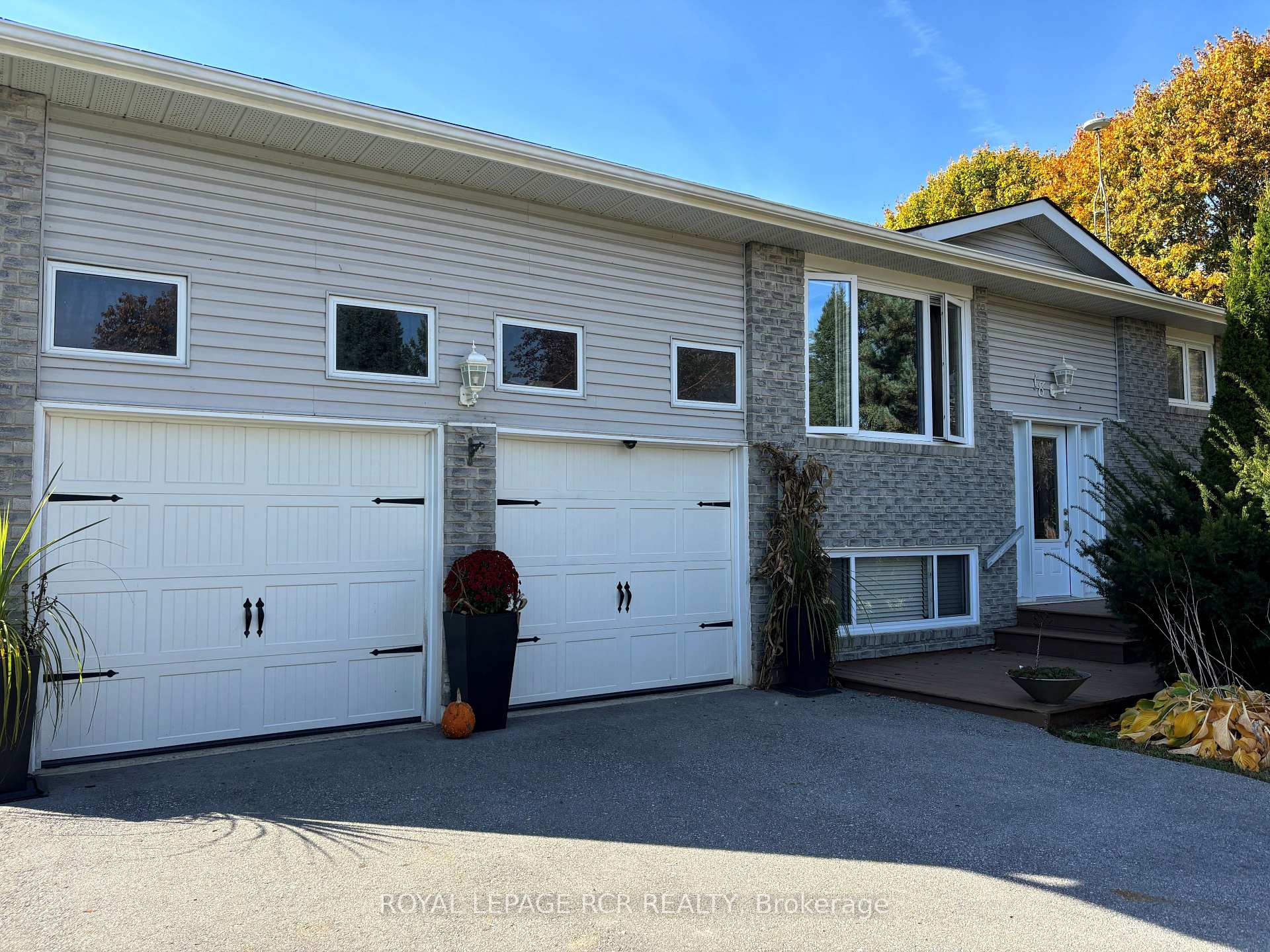 Photo 1 of 18 Maes Crescent, Mulmur, Rural Mulmur — HOMEH