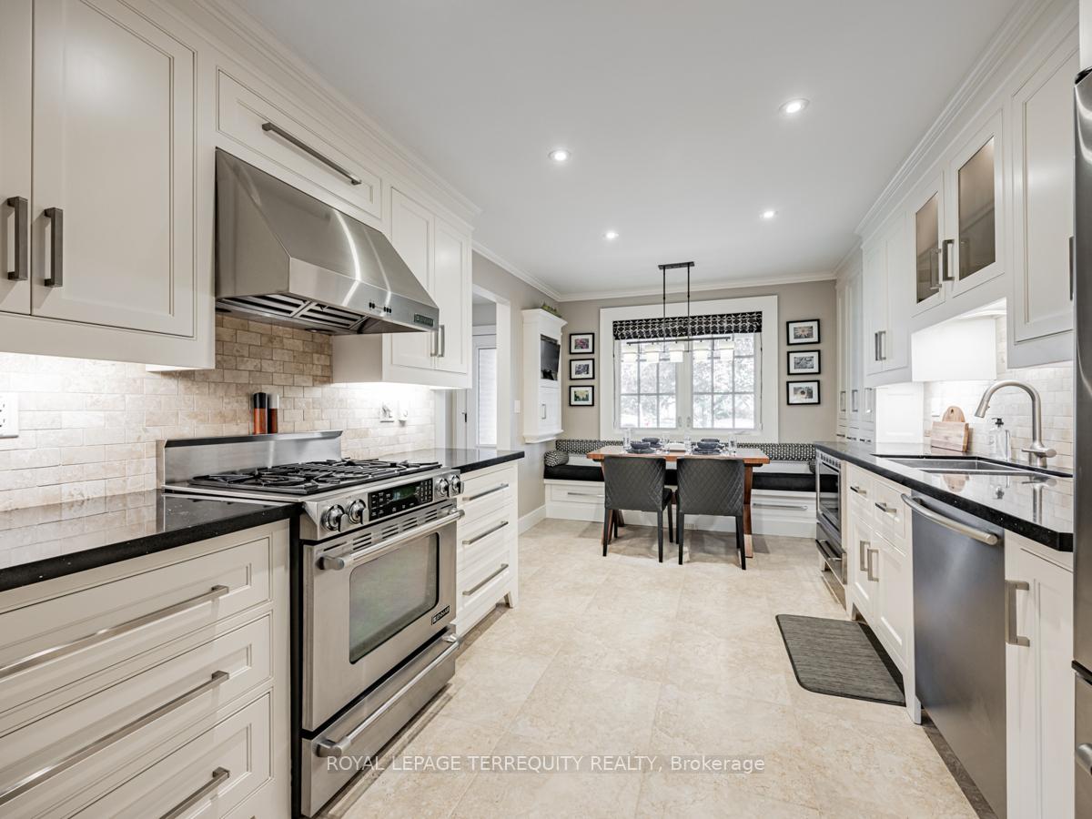 Photo 4 of 8 Arrowflight Drive, Markham, Bullock — HOMEH
