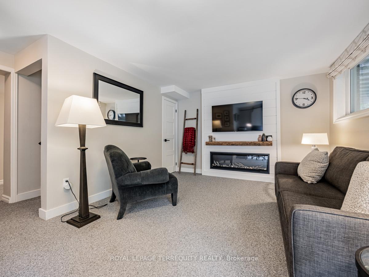 Photo 19 of 8 Arrowflight Drive, Markham, Bullock — HOMEH