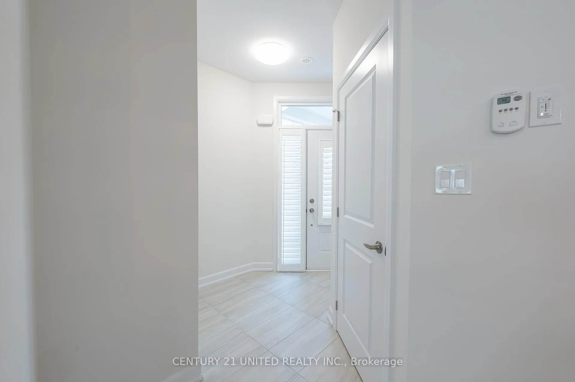 Photo 3 of 313 Mullighan Gardens, Peterborough, Monaghan Ward 2 — HOMEH