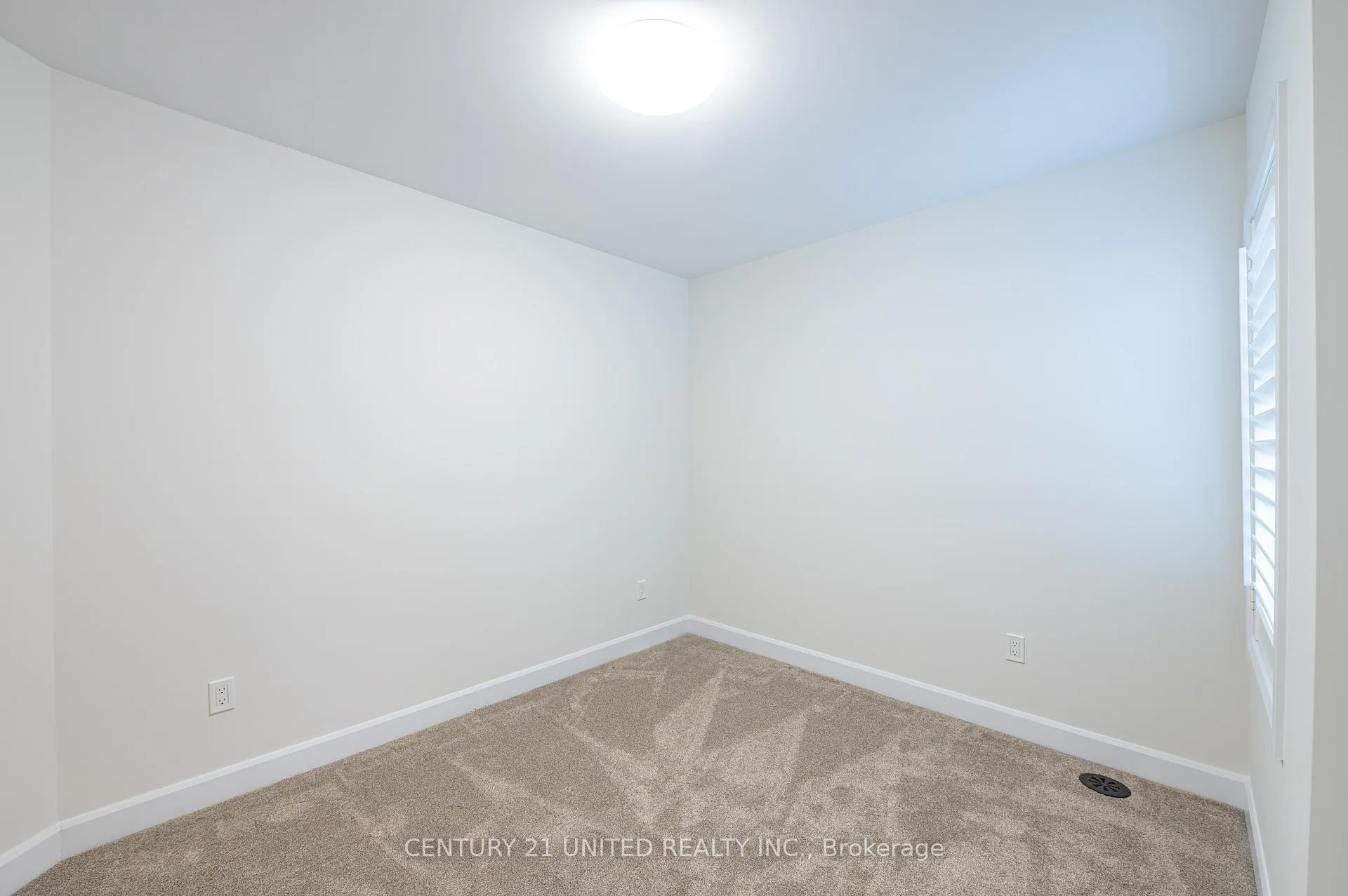 Photo 28 of 313 Mullighan Gardens, Peterborough, Monaghan Ward 2 — HOMEH