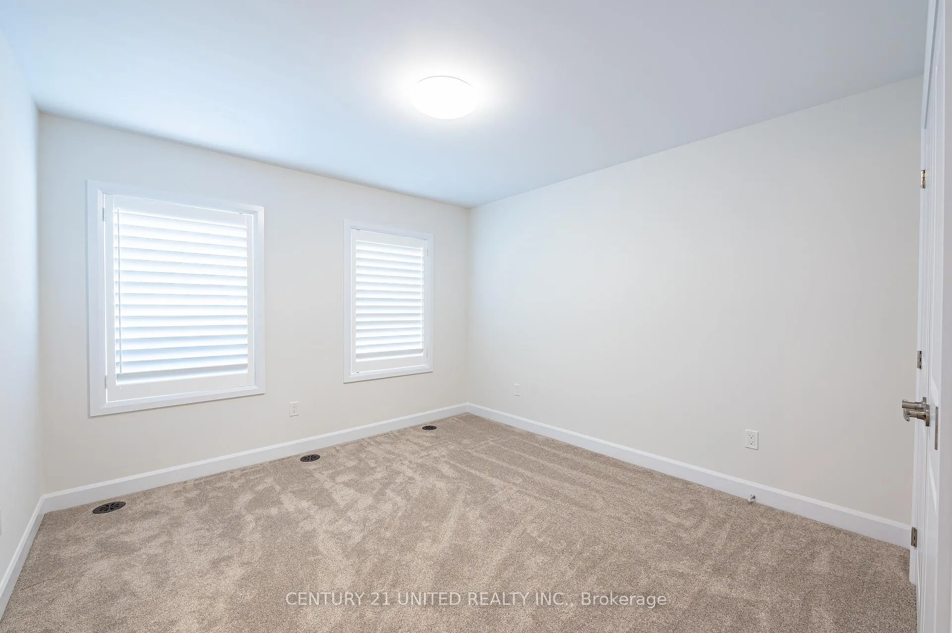 Photo 30 of 313 Mullighan Gardens, Peterborough, Monaghan Ward 2 — HOMEH