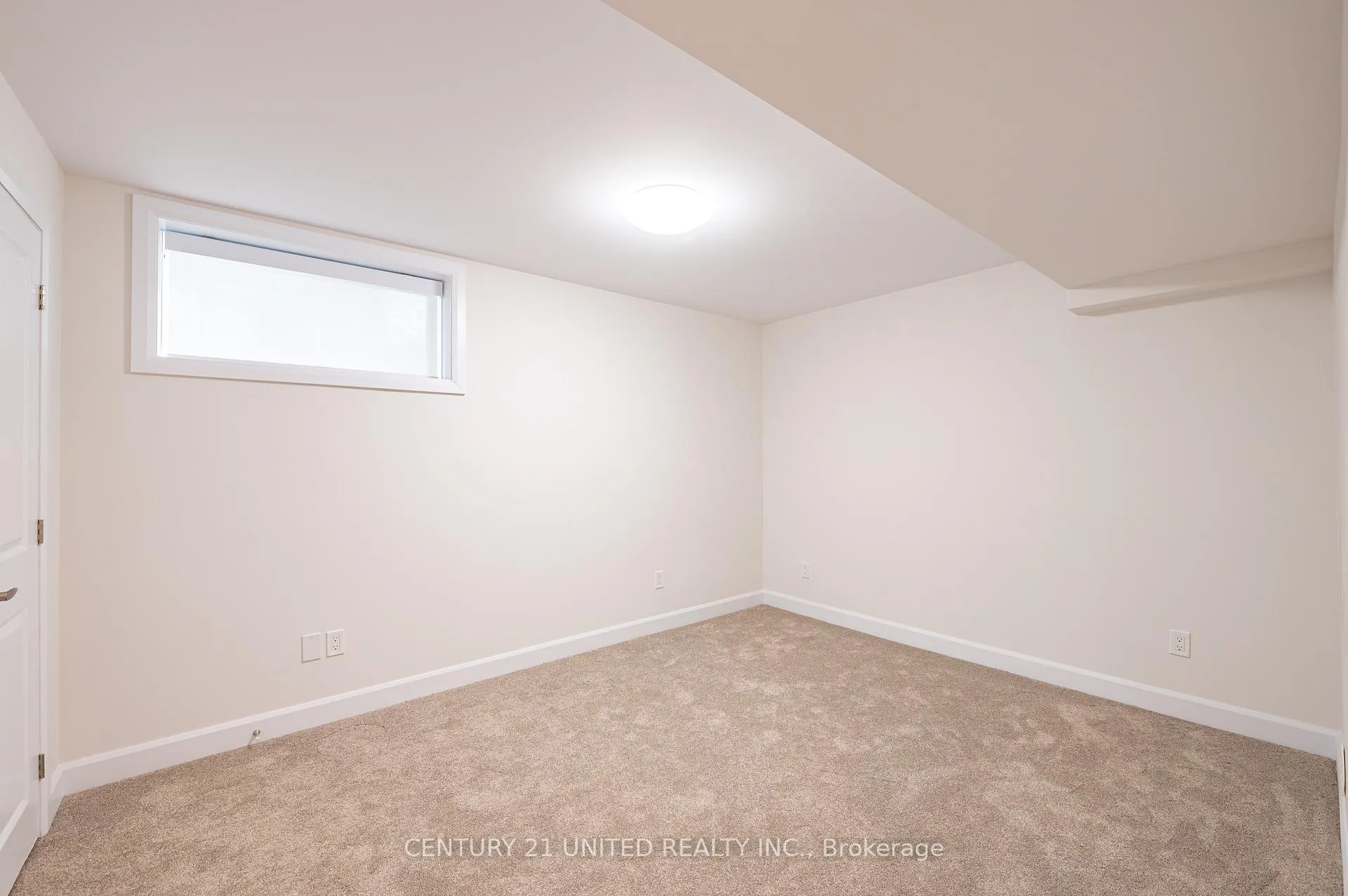 Photo 38 of 313 Mullighan Gardens, Peterborough, Monaghan Ward 2 — HOMEH