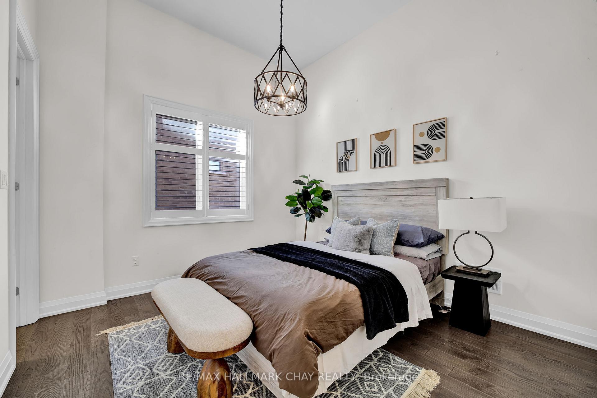 Photo 17 of 38 Gould Crescent, New Tecumseth, Tottenham — HOMEH