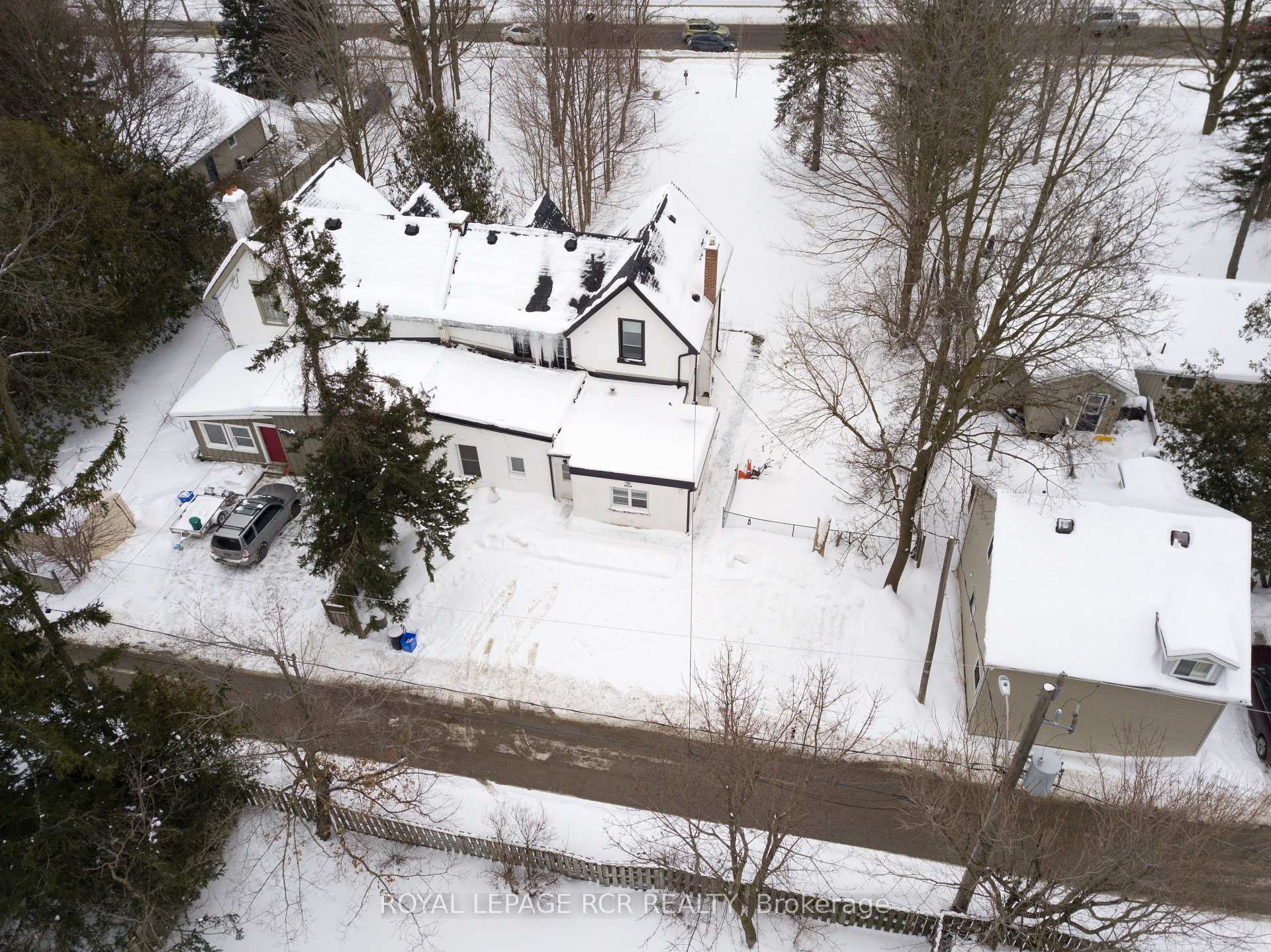 Photo 9 of Unit Unit #2, 9 Second Avenue, Orangeville — HOMEH