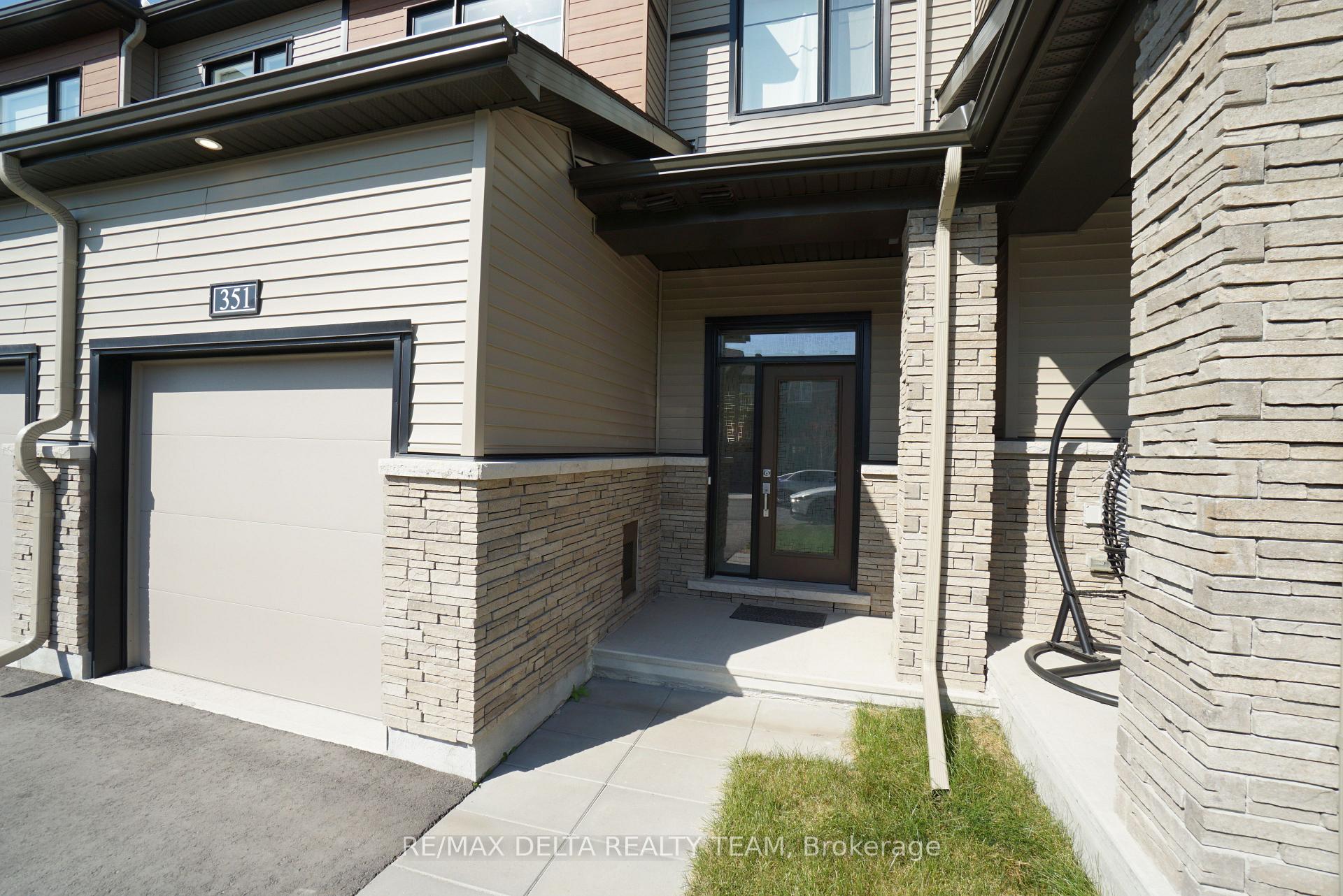 Photo 3 of 351 Establish Avenue, Ottawa, Avalon West — HOMEH