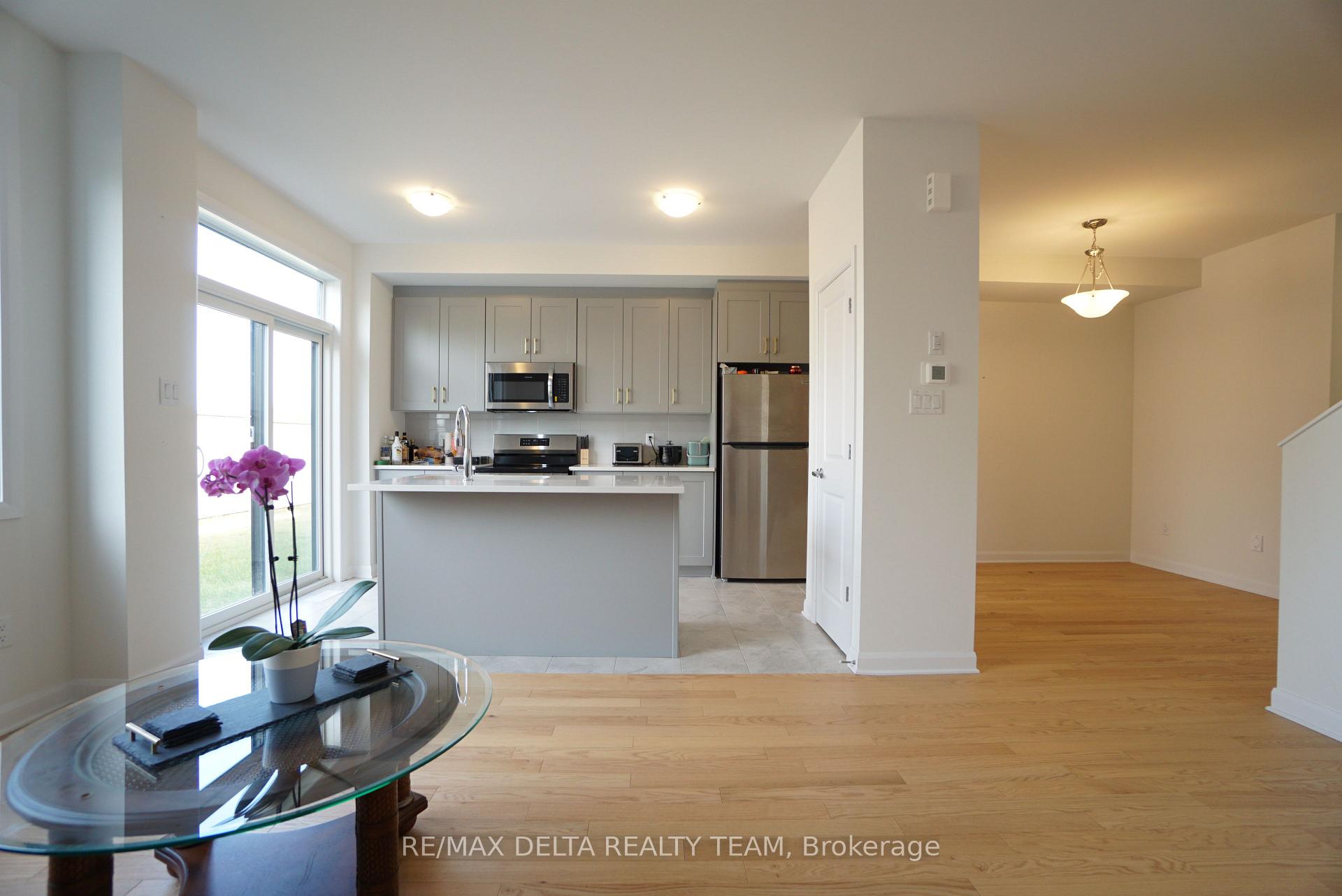 Photo 8 of 351 Establish Avenue, Ottawa, Avalon West — HOMEH