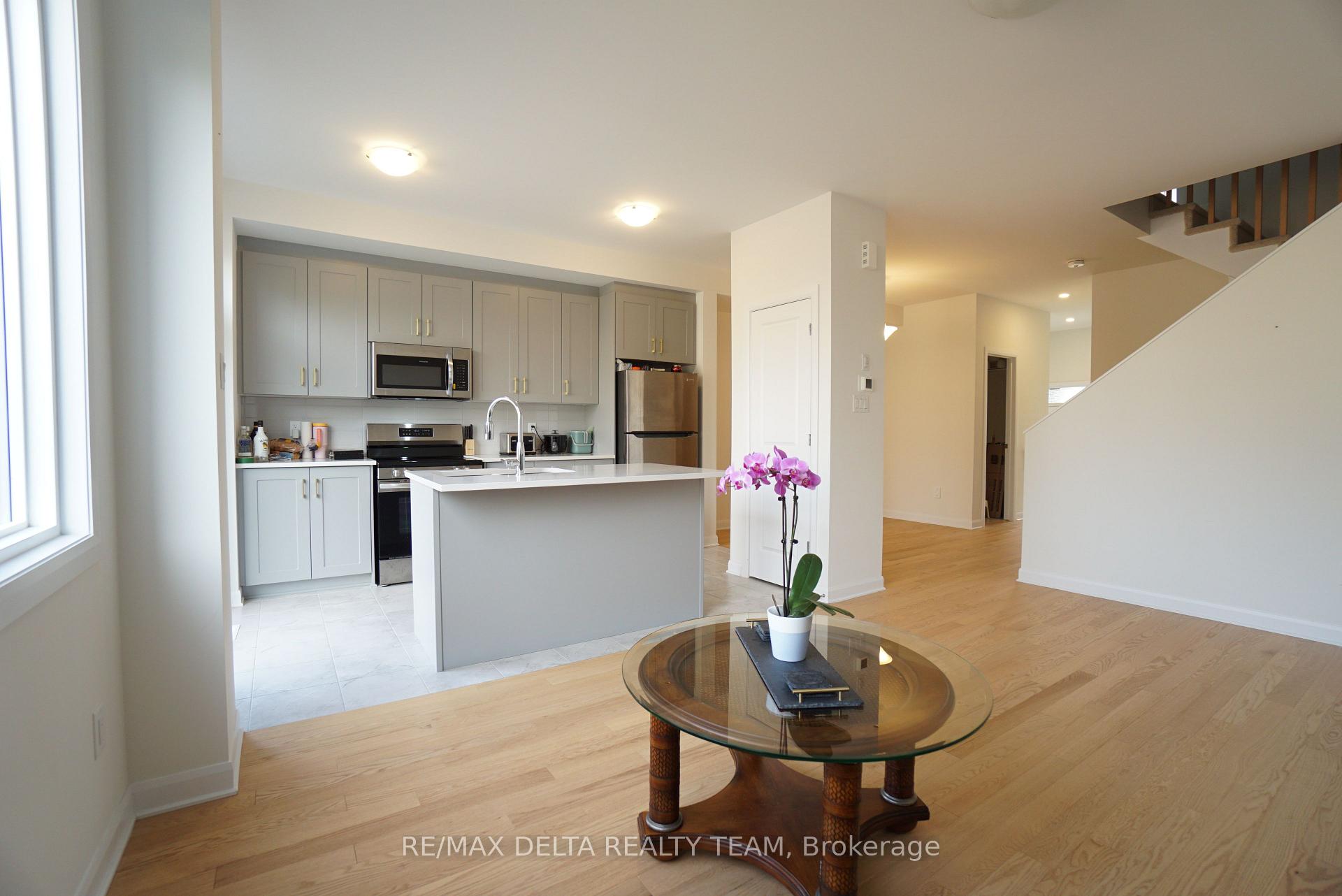 Photo 9 of 351 Establish Avenue, Ottawa, Avalon West — HOMEH