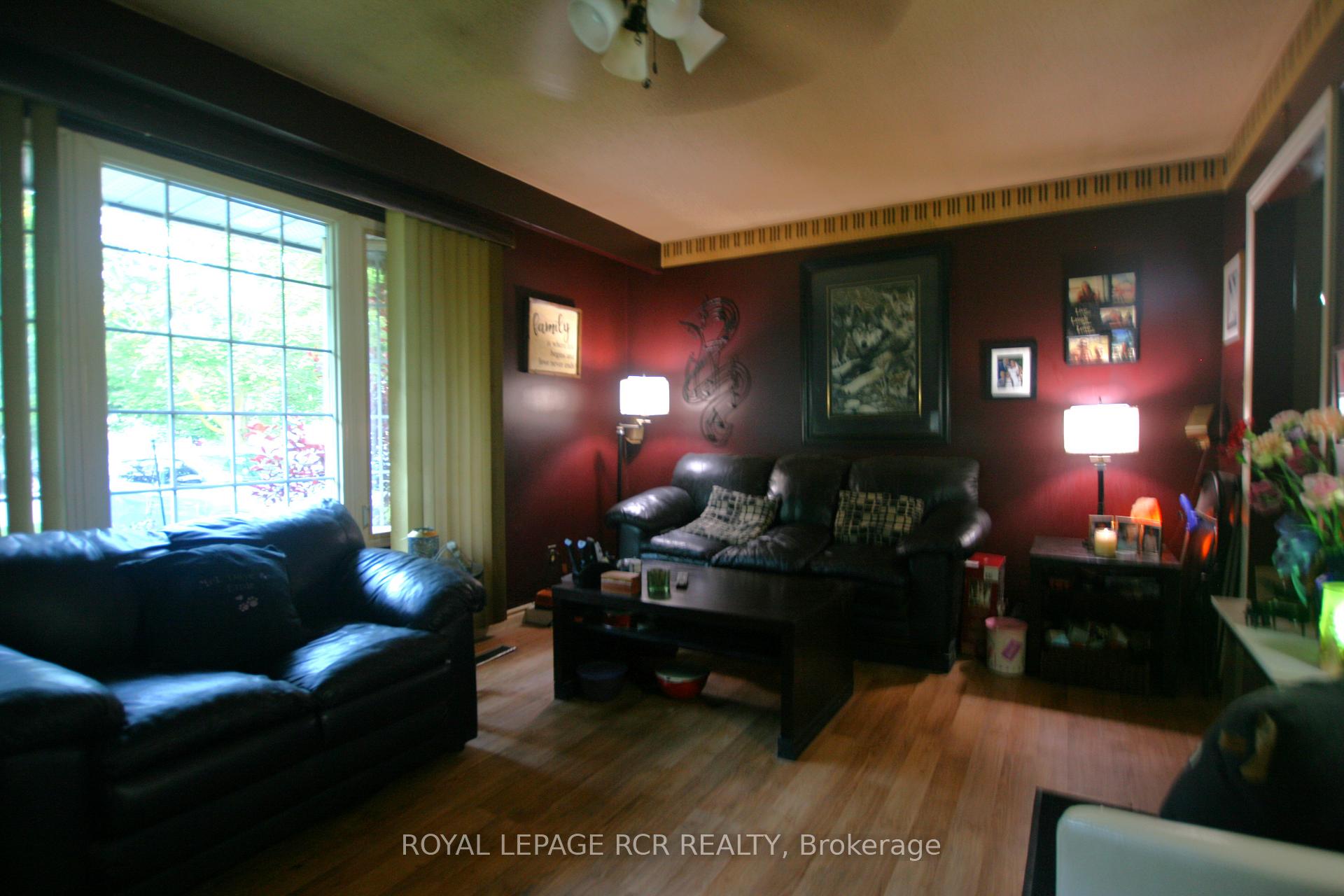 Photo 14 of 45 Belleview Drive, Orangeville — HOMEH