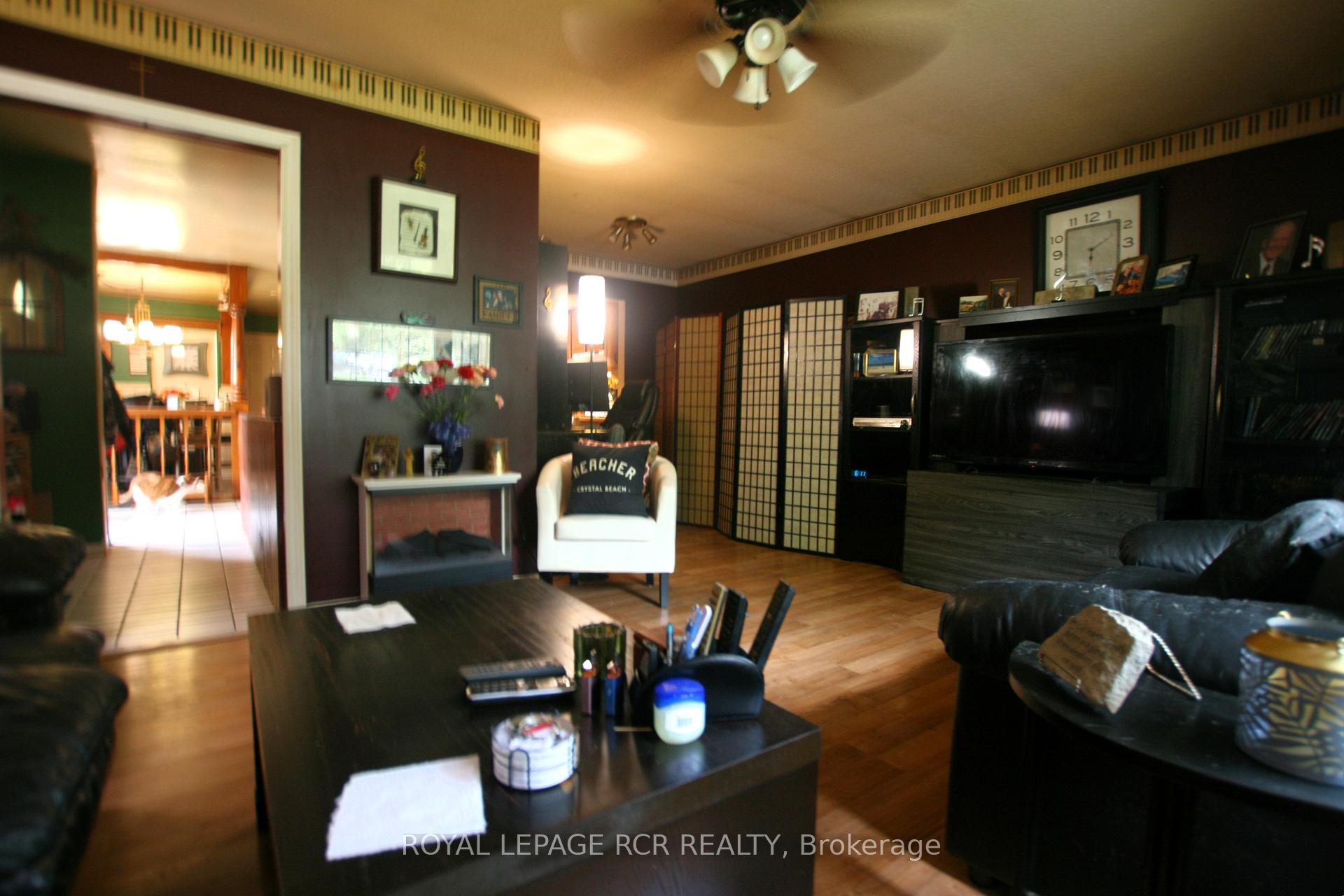 Photo 18 of 45 Belleview Drive, Orangeville — HOMEH