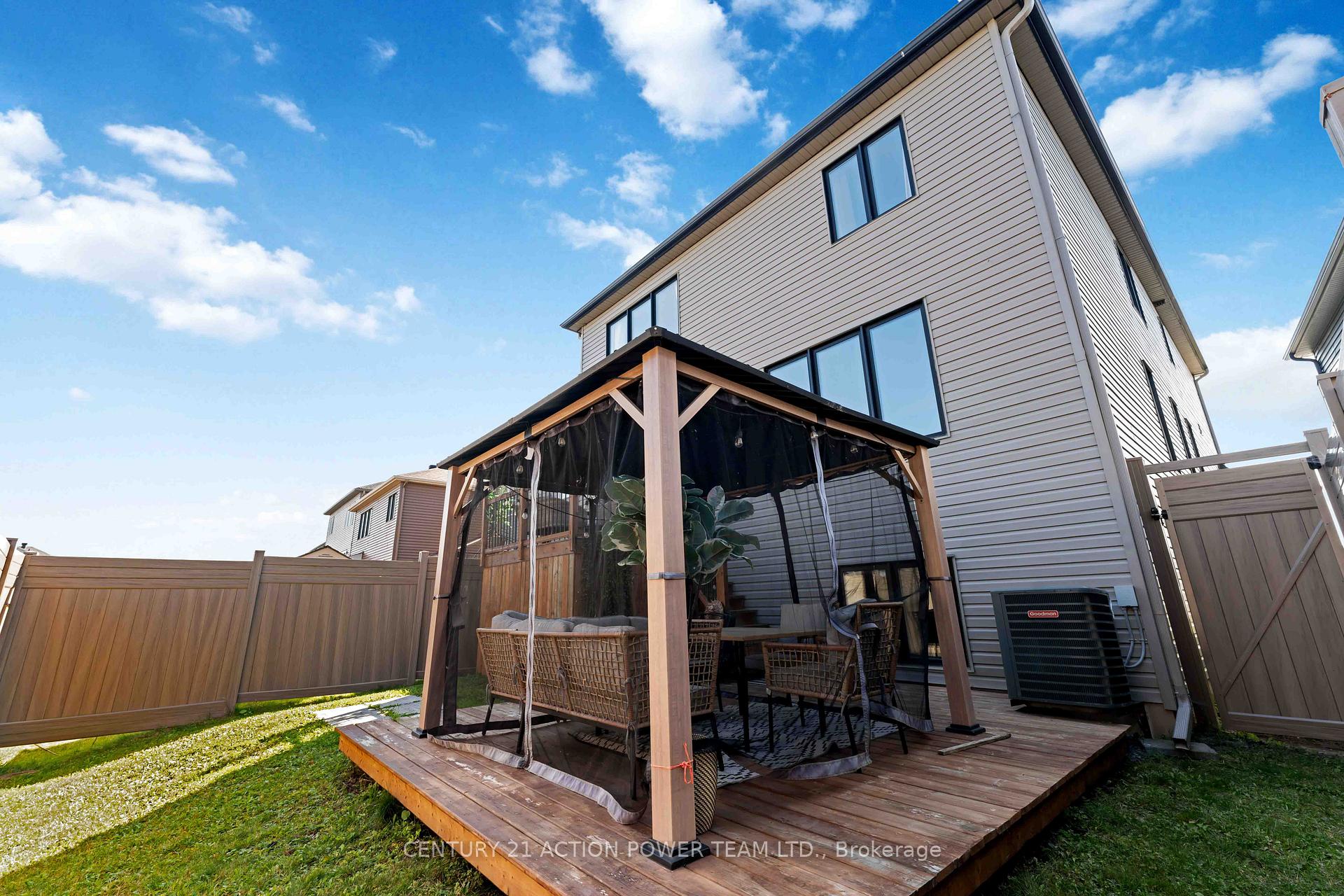 Photo 40 of 54 Malachigan Crescent, Ottawa, Avalon West — HOMEH