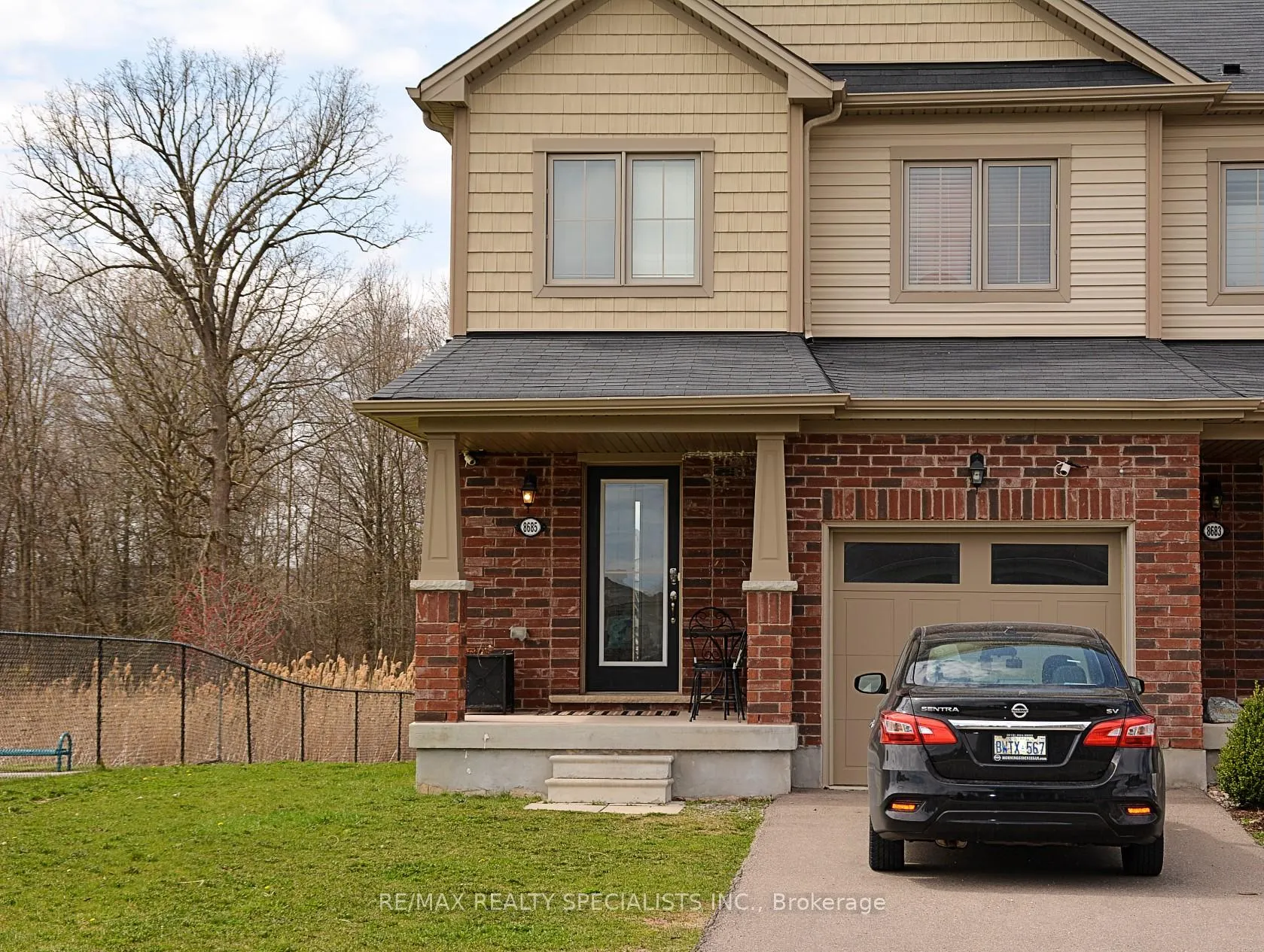 Front of 8685 Dogwood Crescent
