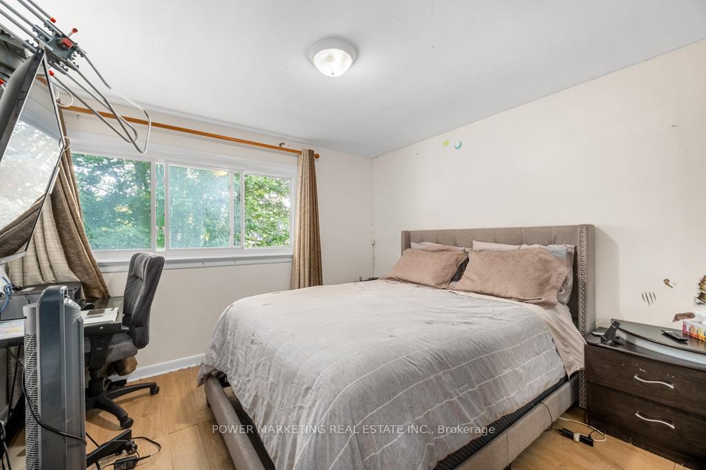 Photo 5 of 624 Borthwick Avenue, Ottawa, Castle Heights/Rideau High — HOMEH
