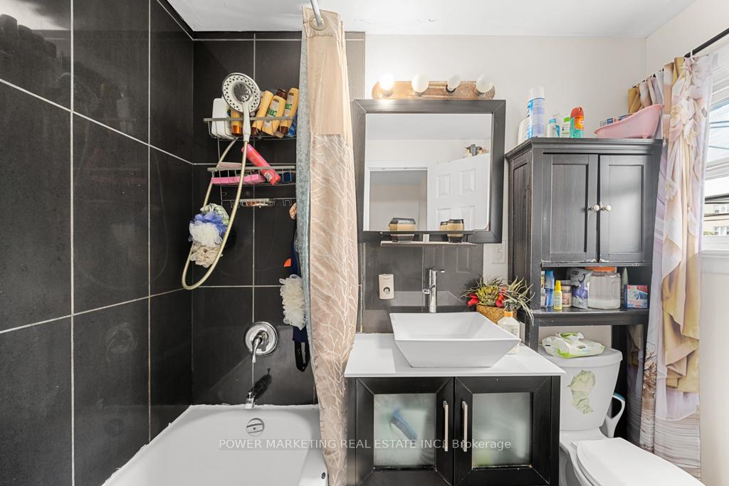 Photo 9 of 624 Borthwick Avenue, Ottawa, Castle Heights/Rideau High — HOMEH